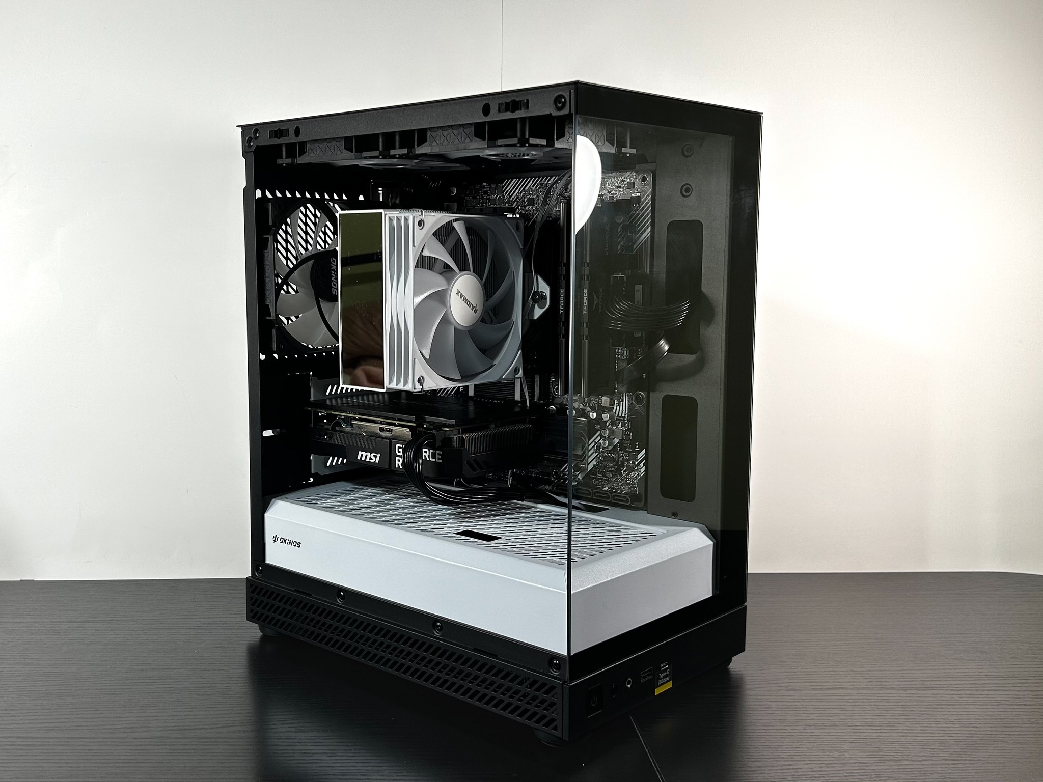 Ryzen 7 5700G + GeForce RTX 3060 12GB | 16GB DDR4 |
