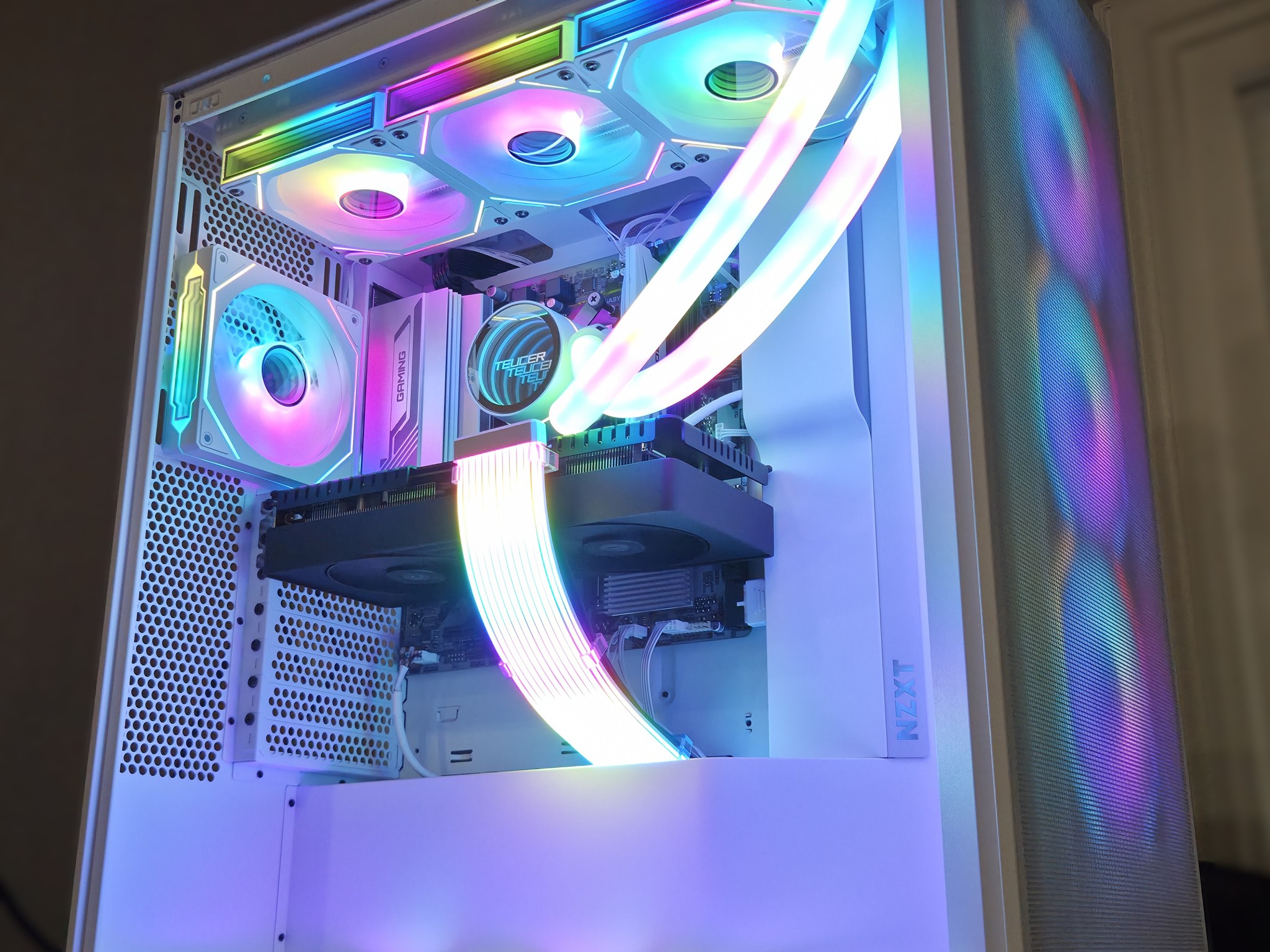 Glacier! 🧊|RTX 3070|Ryzen 7 8700F|DDR5|1TB Gen4 NVMe