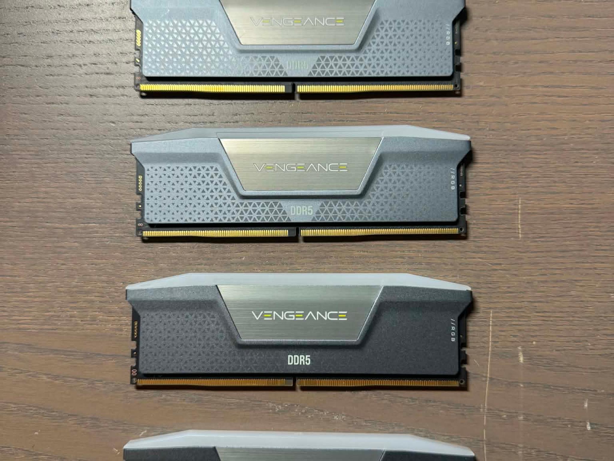 64GB (16X4) CORSAIR VENGEANCE DDR5 RGB RAM 6000 MHZ CL30-36-36-76
