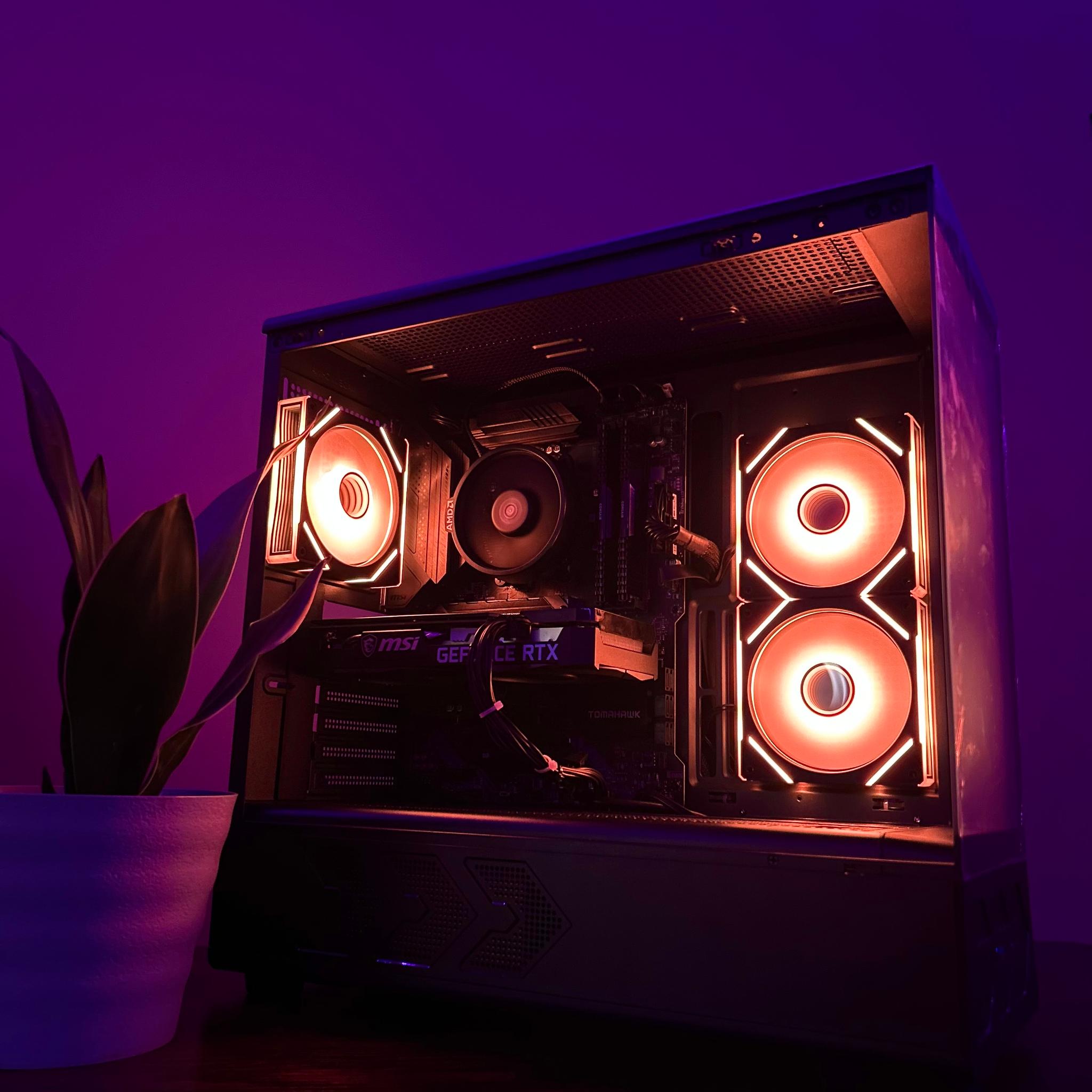 🔸Rtx 3060 12gb🔸Ryzen 5 3600🔸16gb DDR4 Ram (3200MHz)