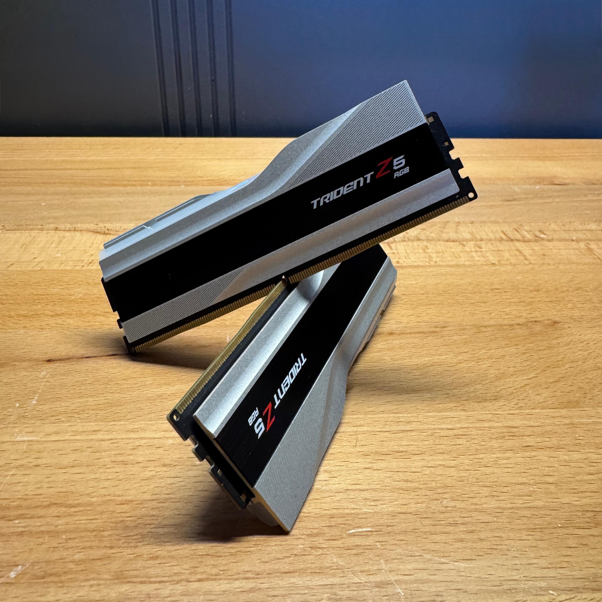 48GB(2x24GB) G.Skill Trident Z5 RGB DDR5 8000MHz