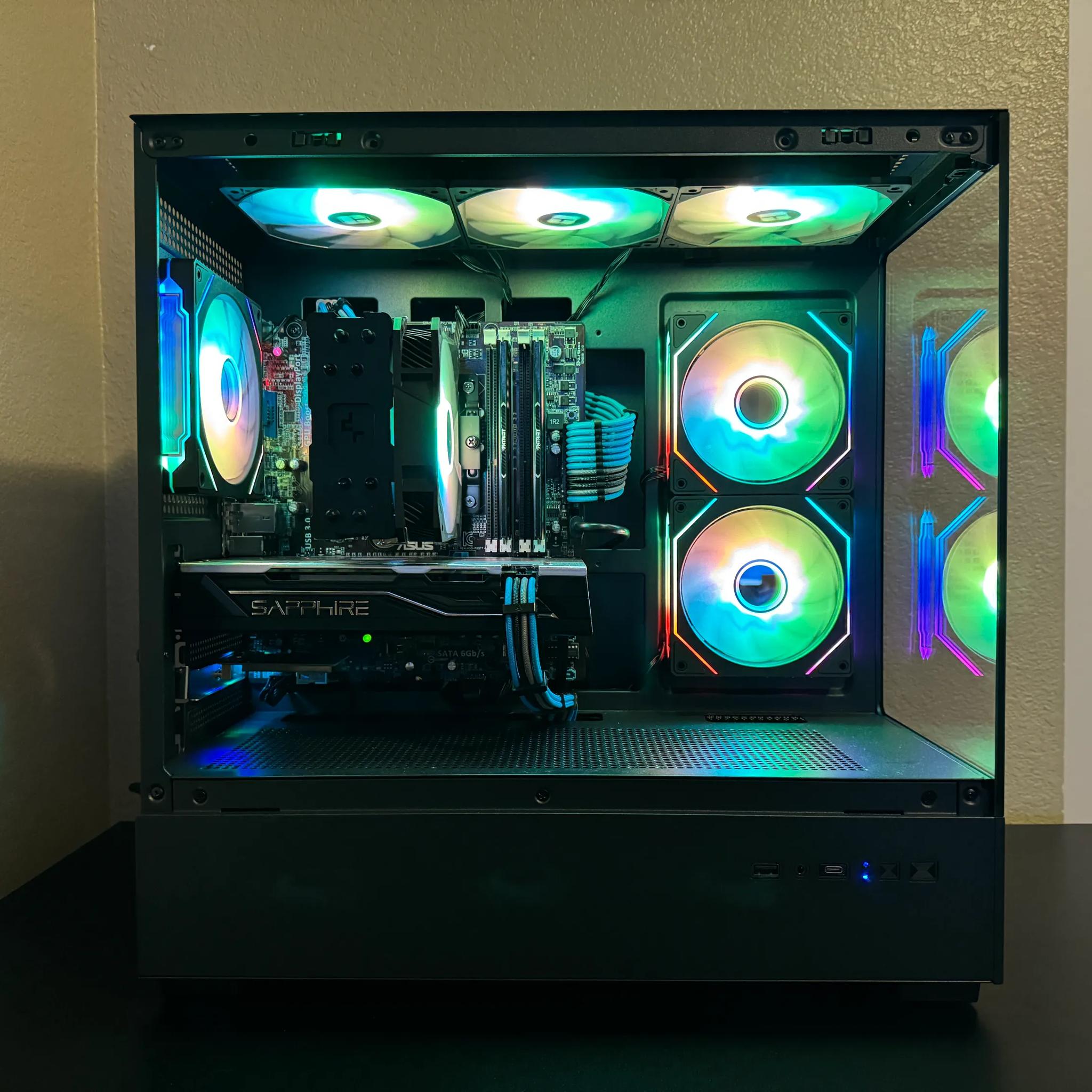 Intel i7 | RX 580 8GB | 500GB SSD | 16GB RAM | WiFi & Bluetooth