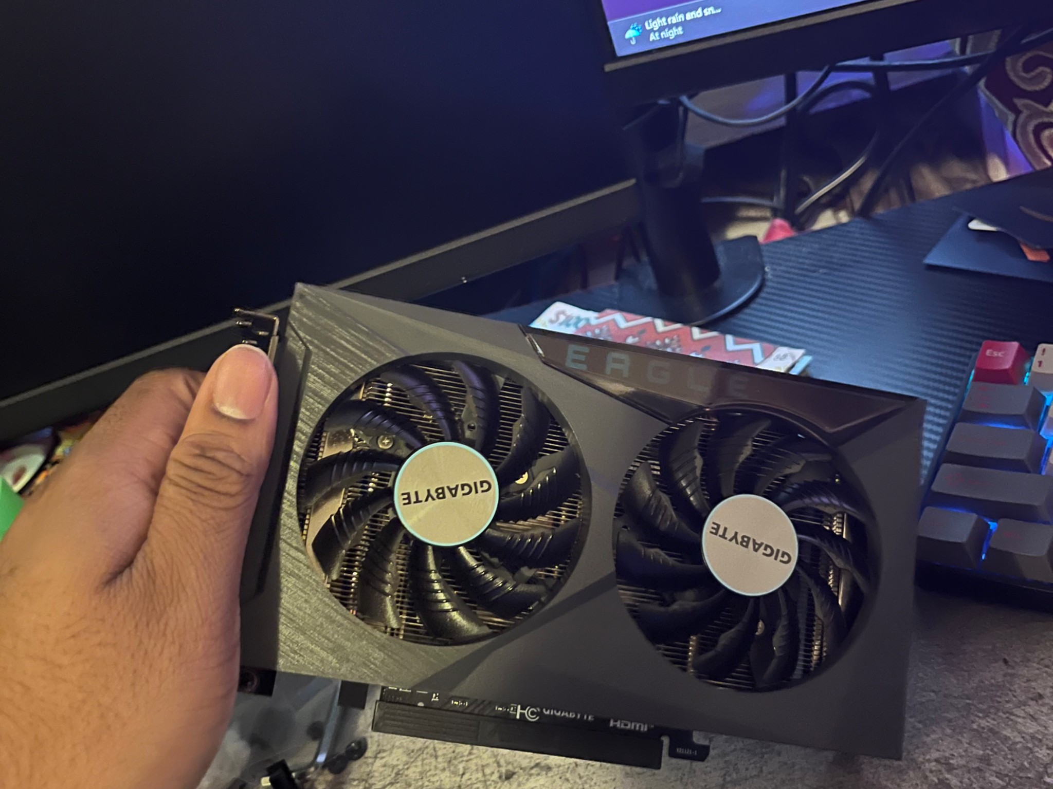 GIGABYTE Radeon RX 6500 XT Eagle 4G Graphics Card