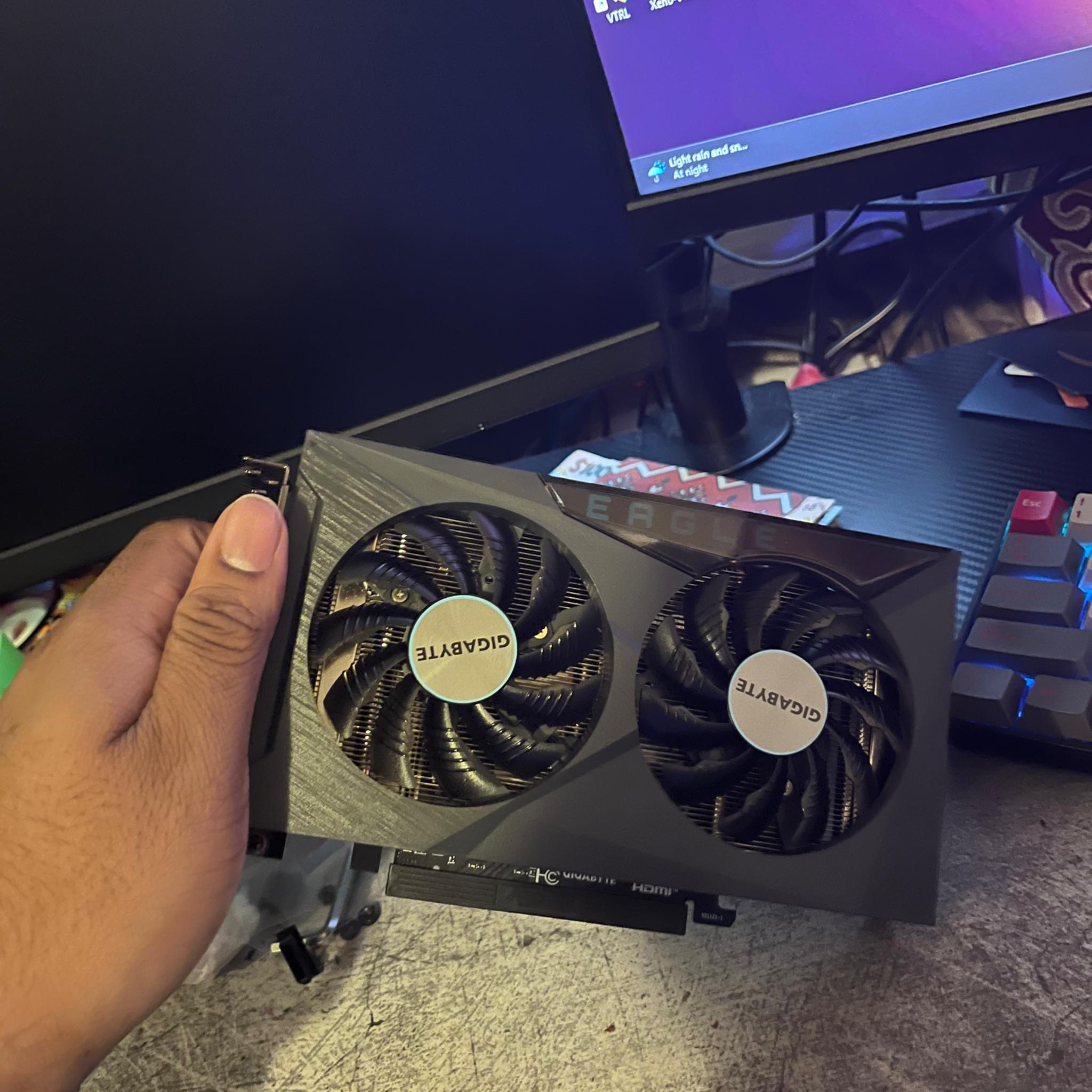 GIGABYTE Radeon RX 6500 XT Eagle 4G Graphics Card