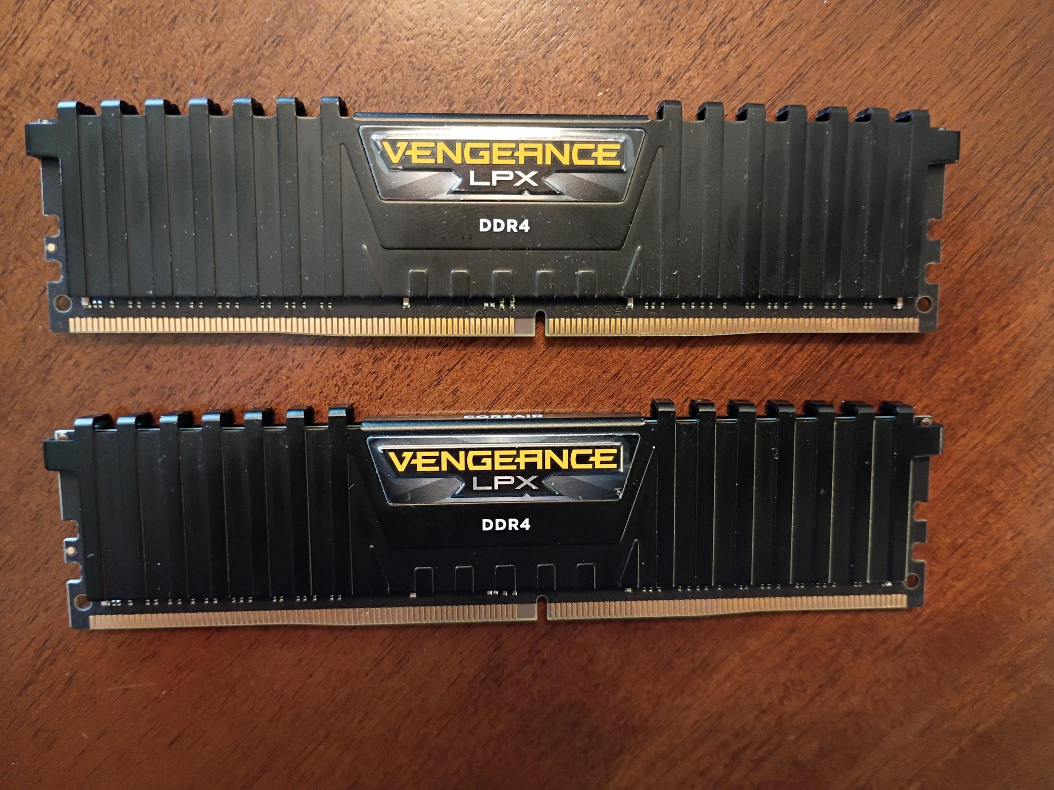 Corsair Vengeance LPX 32GB (2x16GB) DDR4 2666MHz CL16 RAM Kit – Black