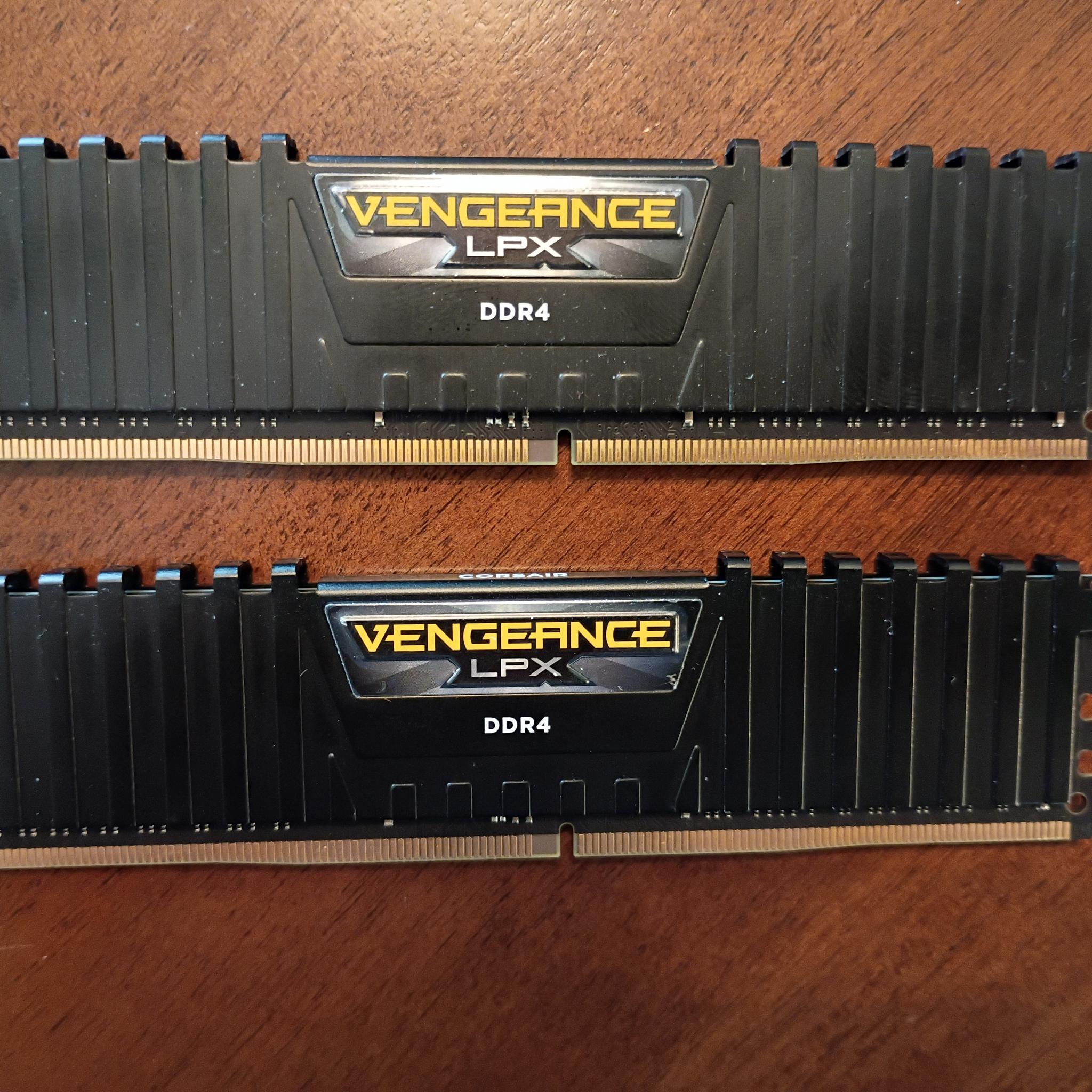 Corsair Vengeance LPX 32GB (2x16GB) DDR4 2666MHz CL16 RAM Kit – Black