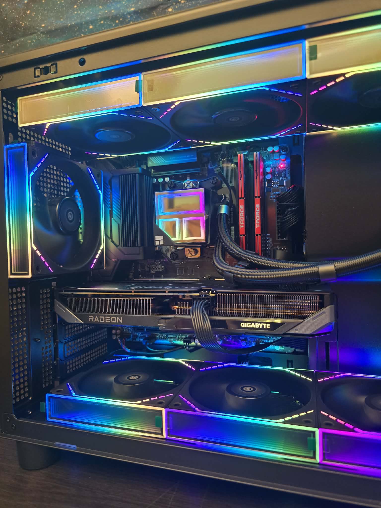 🚀 1440P ALL NEW CUSTOM AM5 PC | RX 9060XT 16GB | RYZEN 5 7600X | 1TB SSD | 32GB DDR5 6000MHZ 🚀
