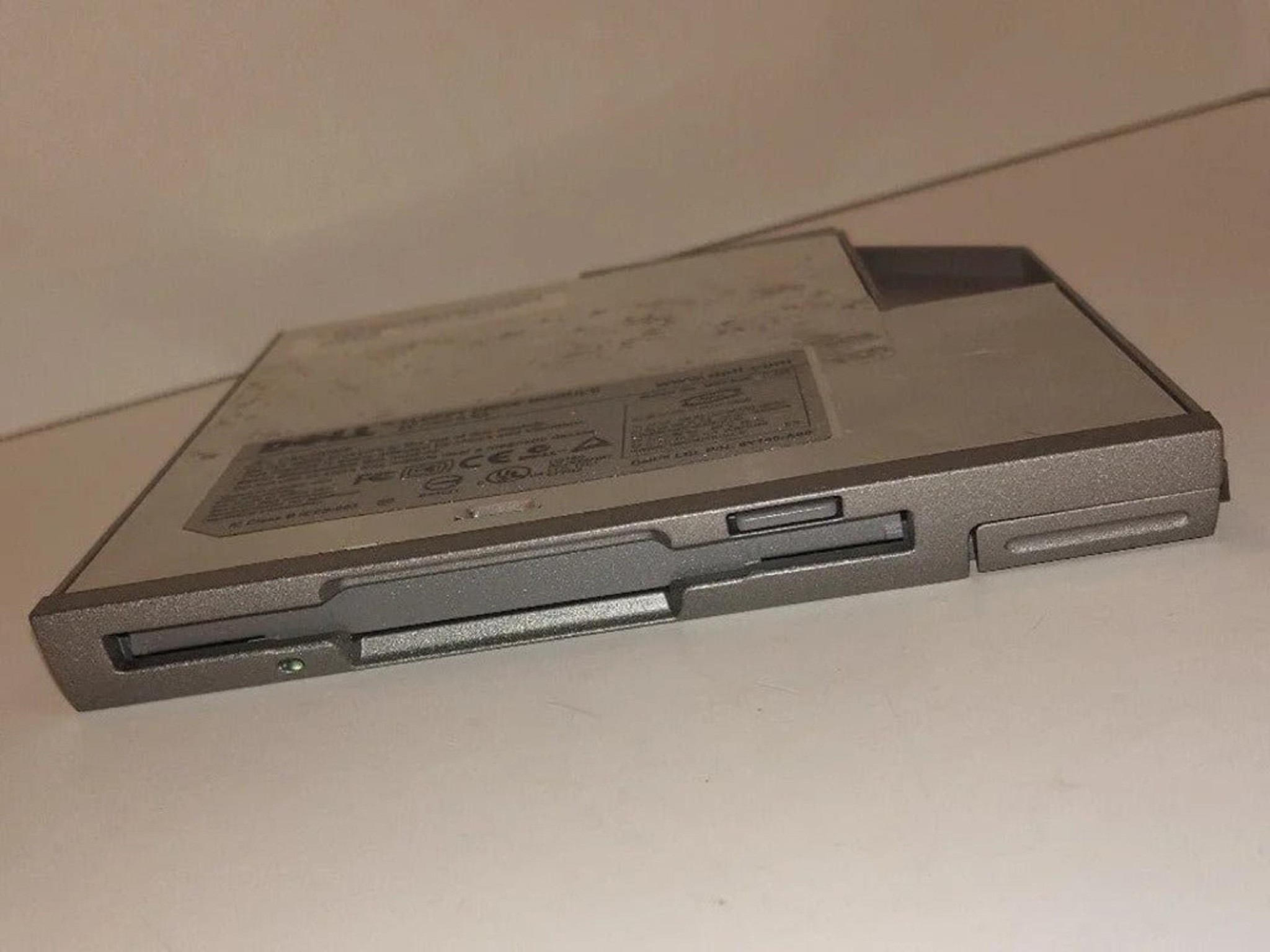 Dell 01R159 3.5" Floppy Drive for Dell Latitude D Series 6Y185-A00 MPF82E-U5