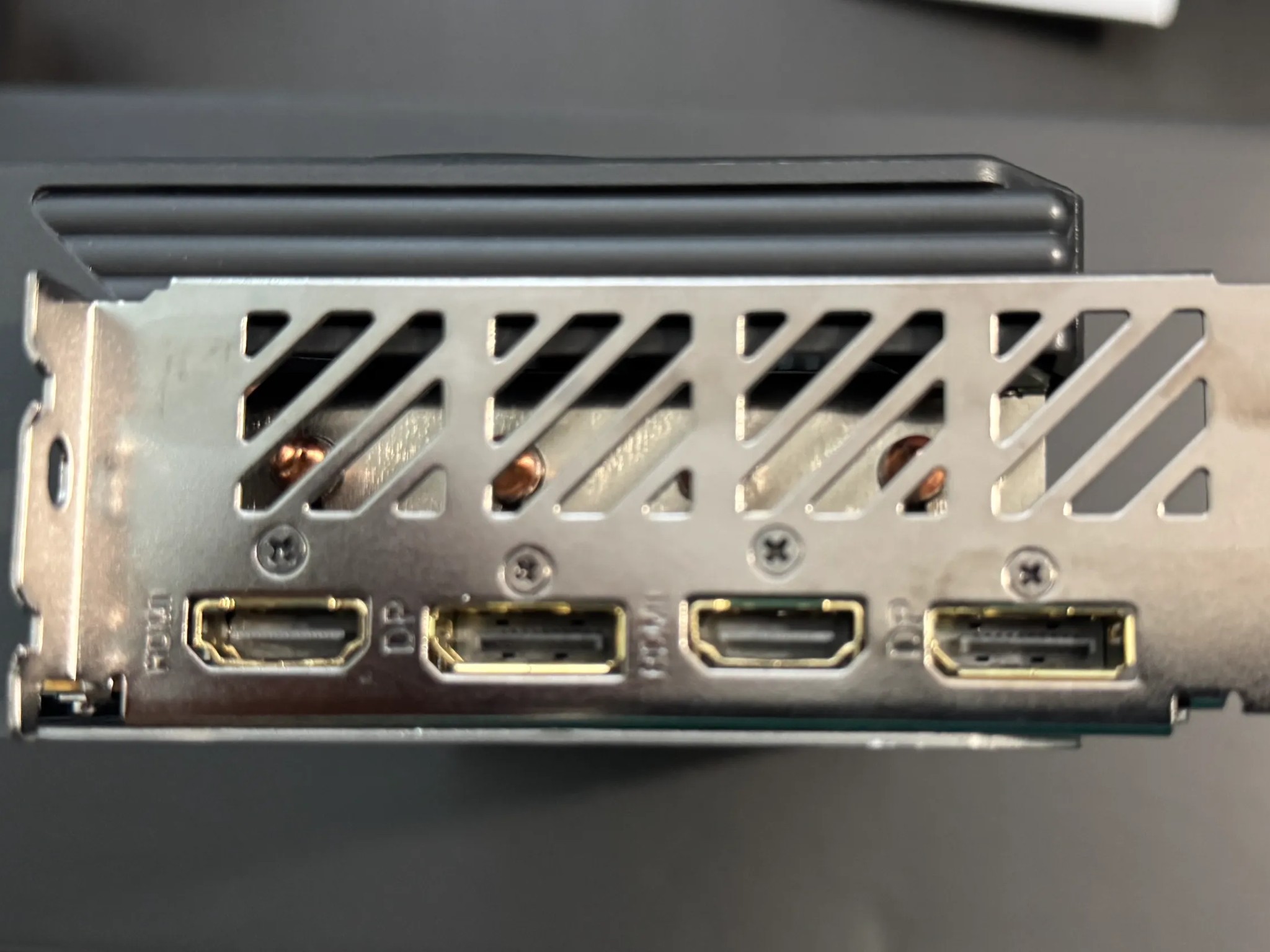 GIGABYTE Radeon RX 7800 XT GAMING OC 16G Graphics Card