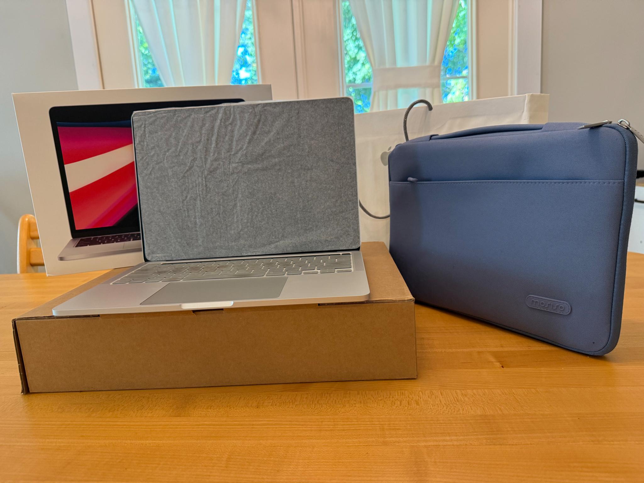 M1 Macbook Pro 13” 8gb 256gb