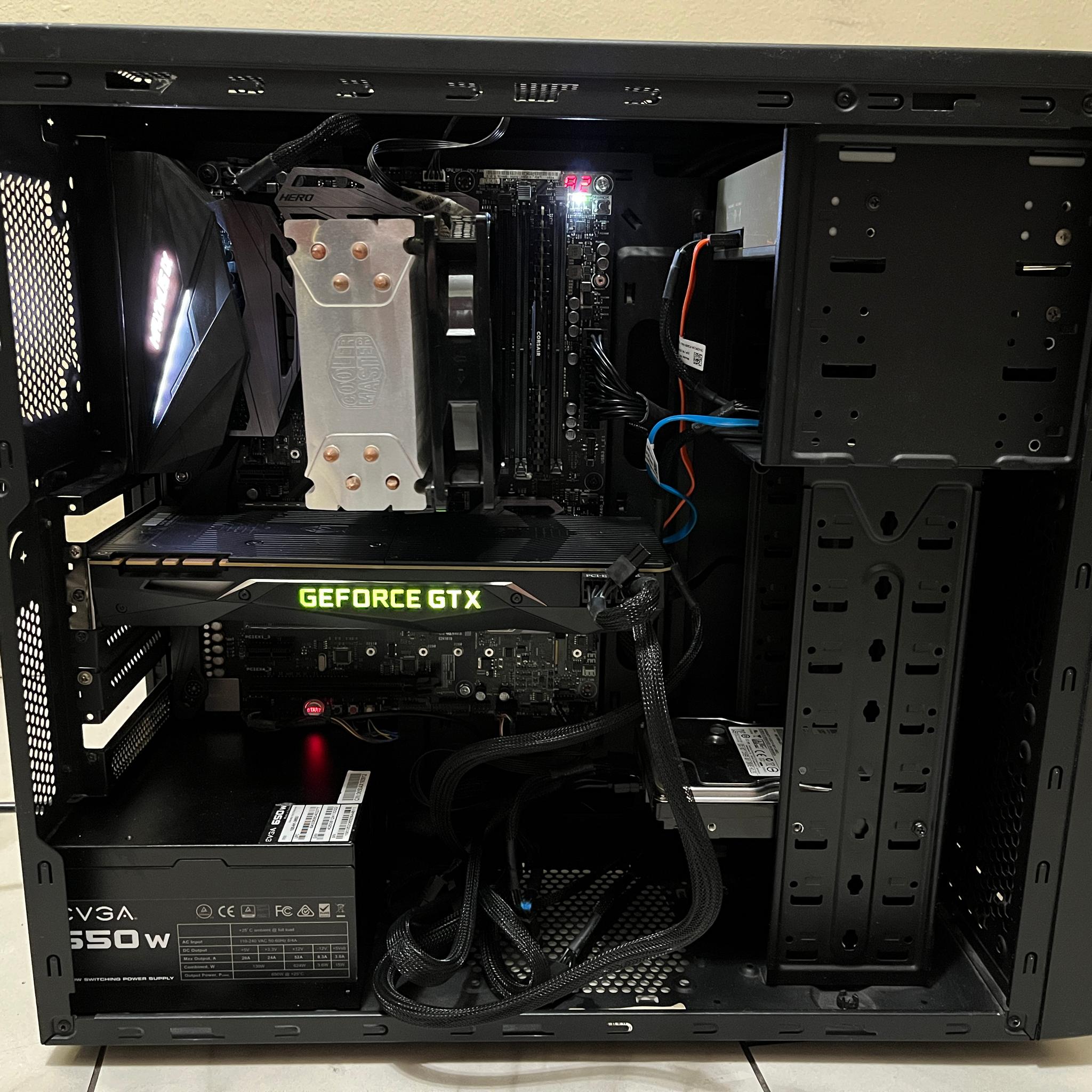 🟠🔥NVIDIA GTX Titan X Pascal, Intel i7-7700K, 16GB RAM, 1.2 TB Storage, High FPS Custom Gaming PC