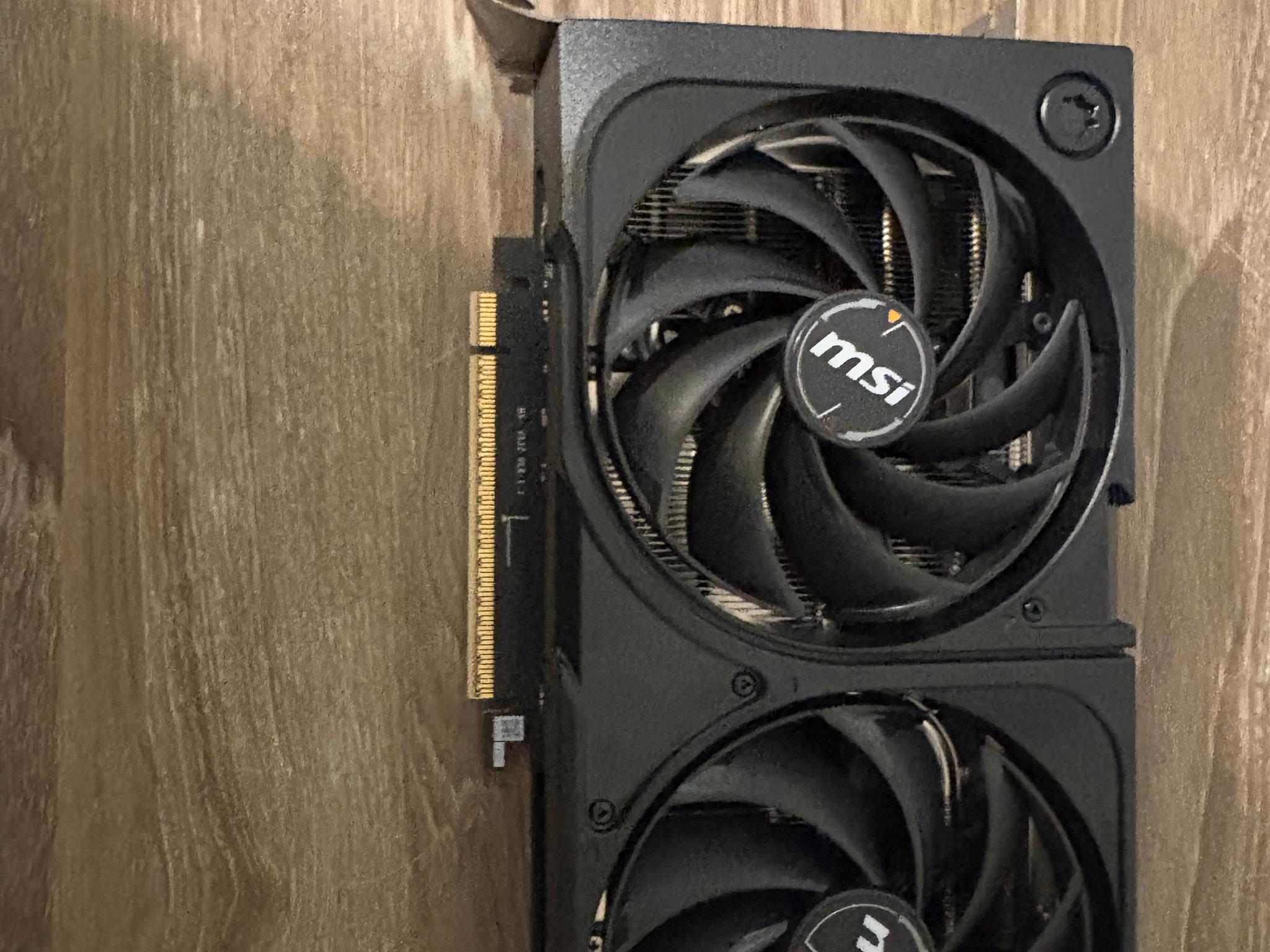 MSI RTX 5070 12G SHADOW 2X OC