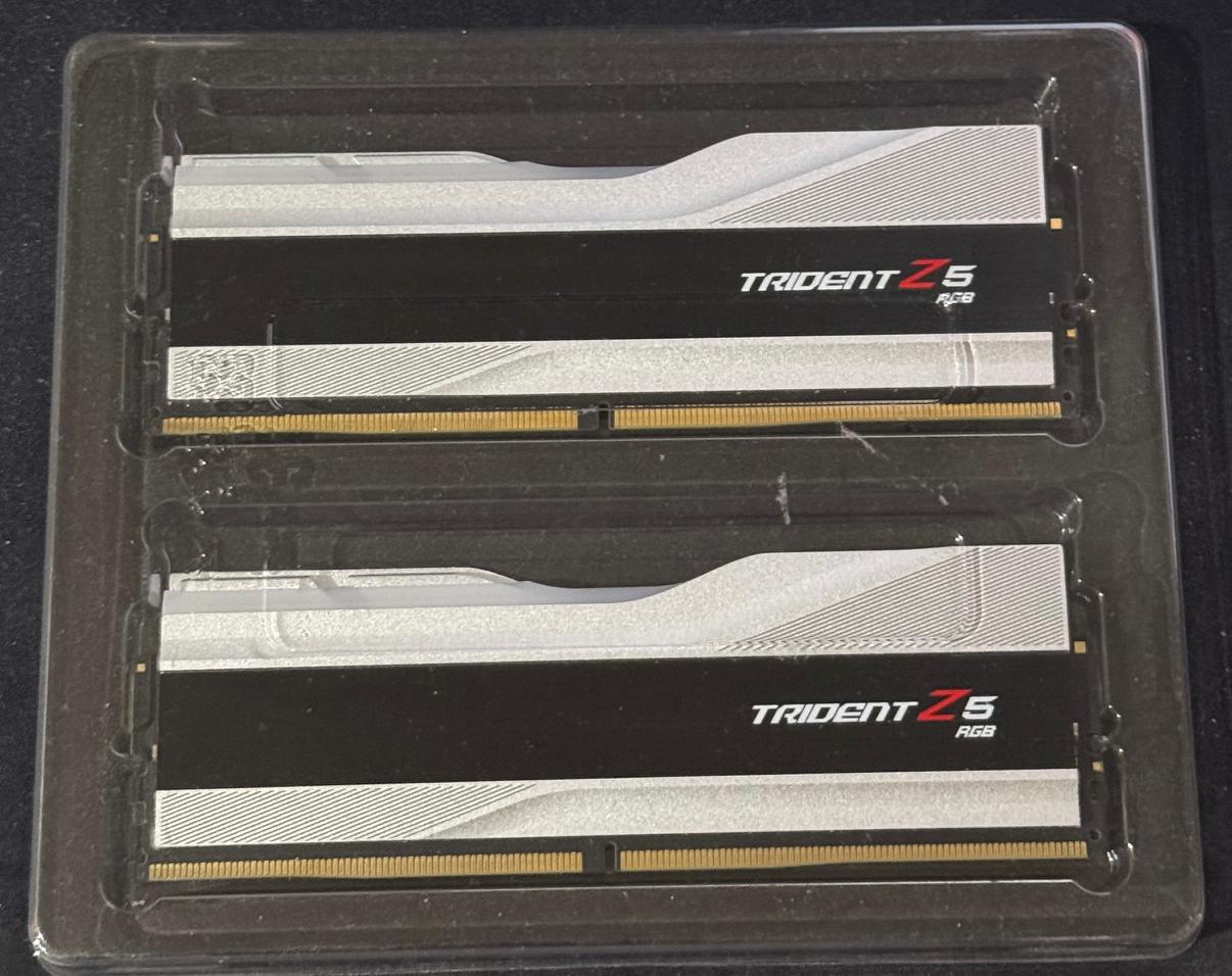 G.SKILL Trident Z5 RGB Series (Intel XMP 3.0) DDR5 RAM 64GB (2x32GB) 6000MT/s CL30-40-40-96 1.40V