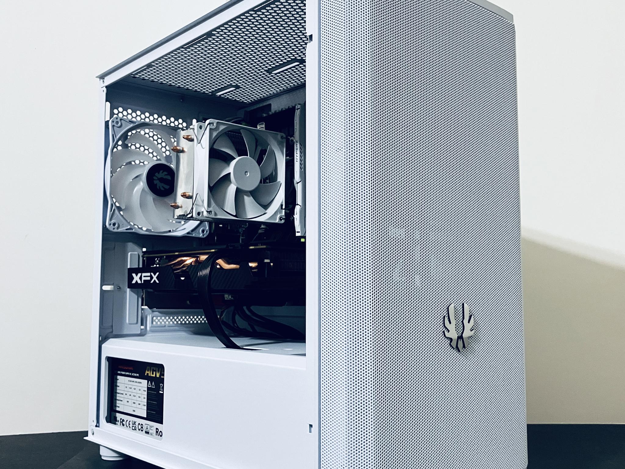 ⚡Budget White Gaming PC - Intel Xeon 8-cores ● 16GB RAM ● 512GB SSD ● AMD RX 580 8GB