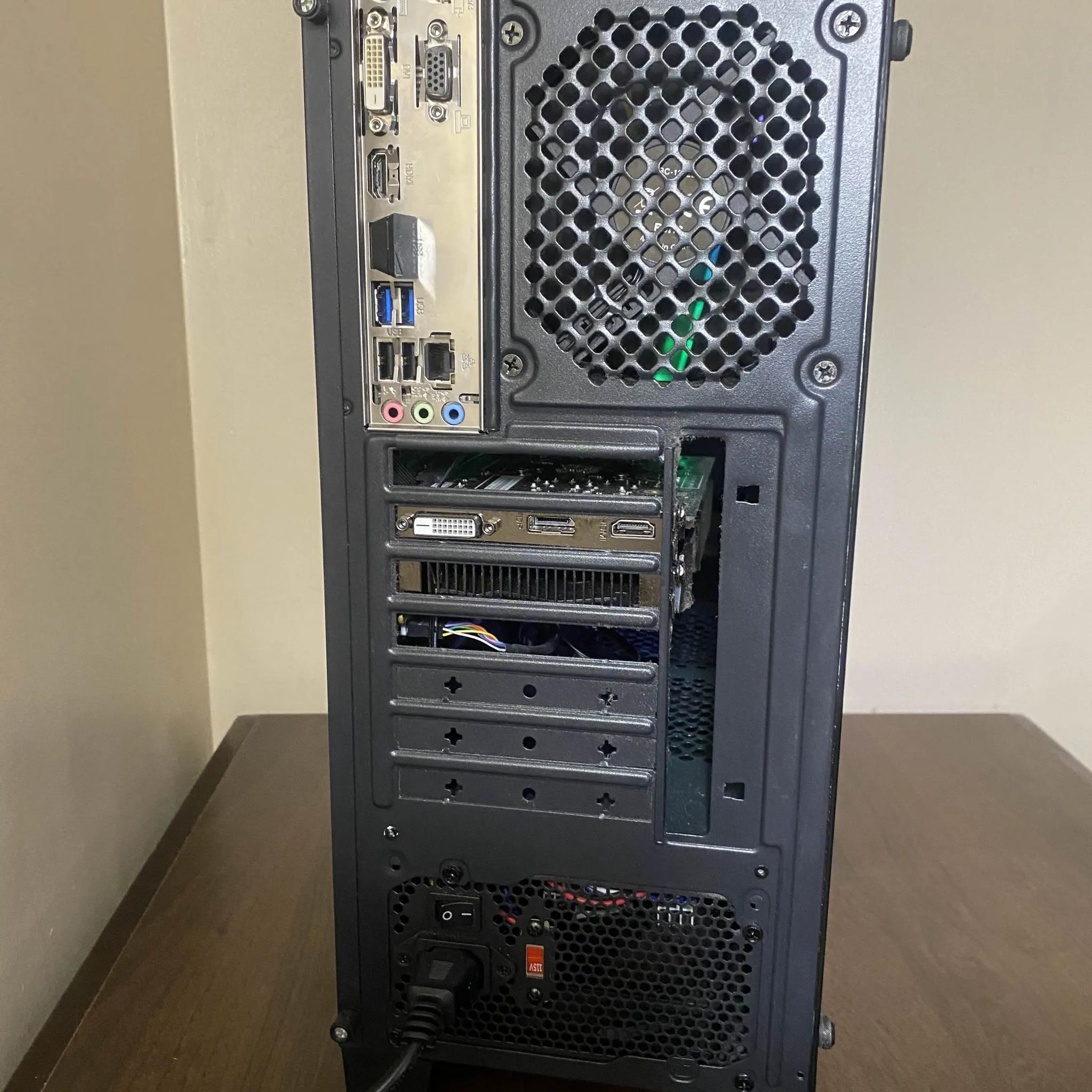Prebuilt Black Gaming PC