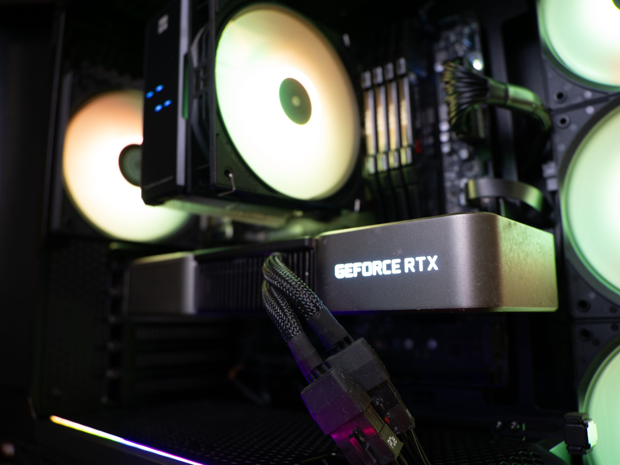 Gaming PC | RTX 3080 | Ryzen 5 5600x | 32GB RAM | 1TB SSD |