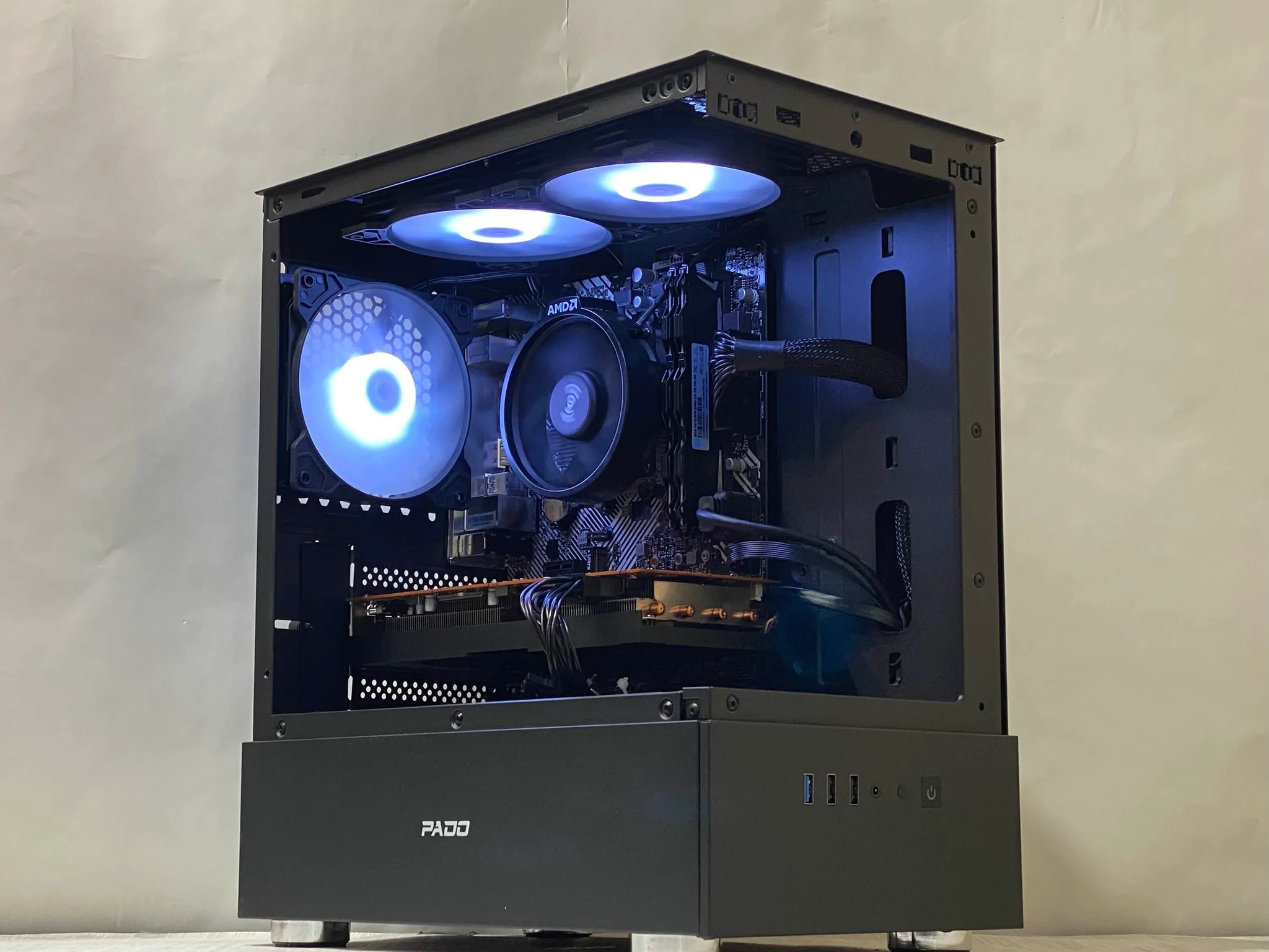 RX 5700, Ryzen 5 3600, 16GB DDR4, 512GB SSD, WiFi - Gaming PC