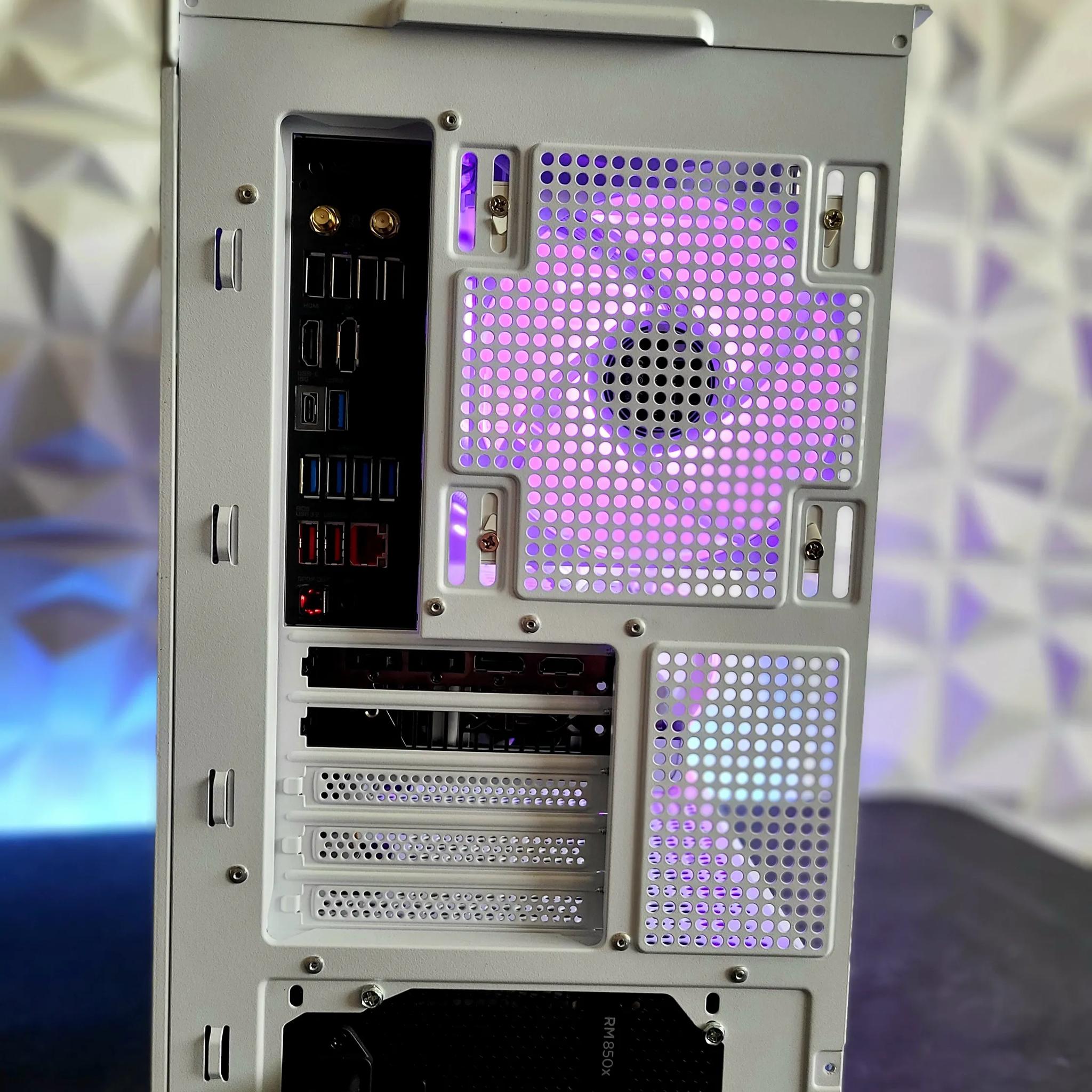 AMD Radeon RX 6800 16 GB | AMD Ryzen 5 7500F 6-Core CPU | 32 GB Ram | 1 TB SSD
