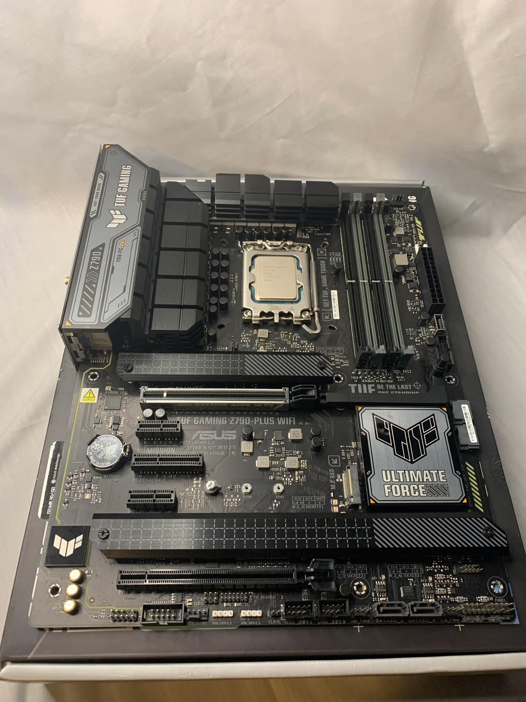 ASUS TUF GAMING Z790-PLUS WIFI