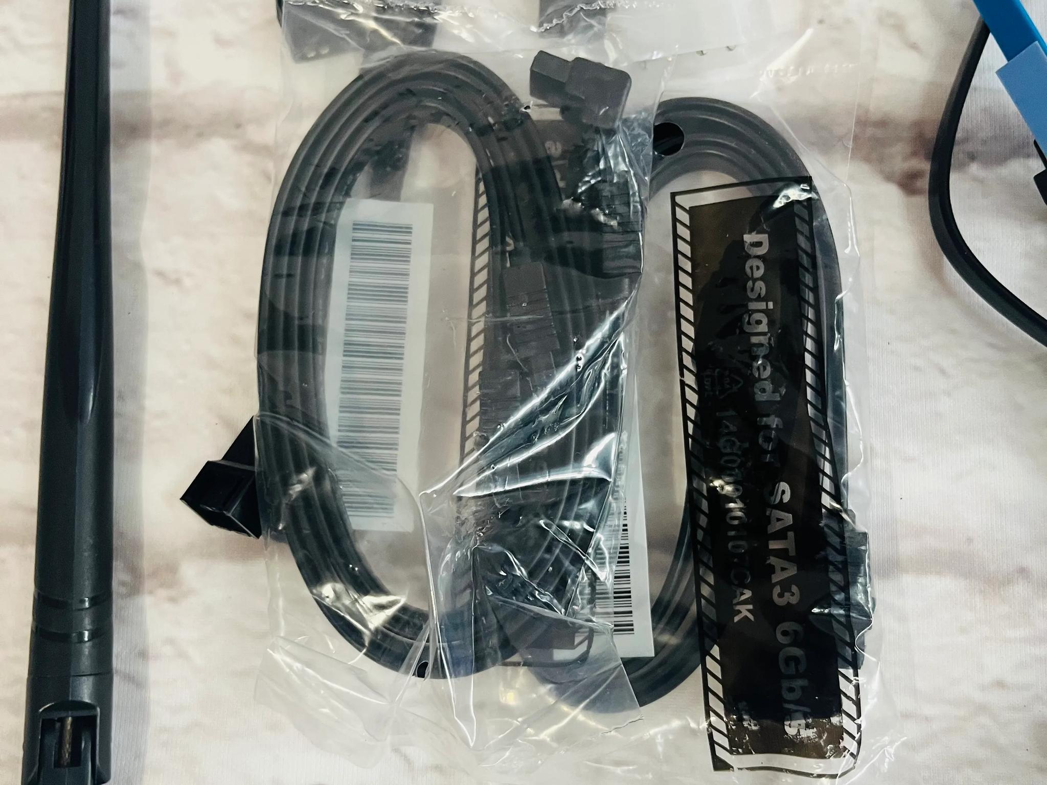 (SEE PICS) Random PC Cables and Accessories/1 WIFI Adaptor