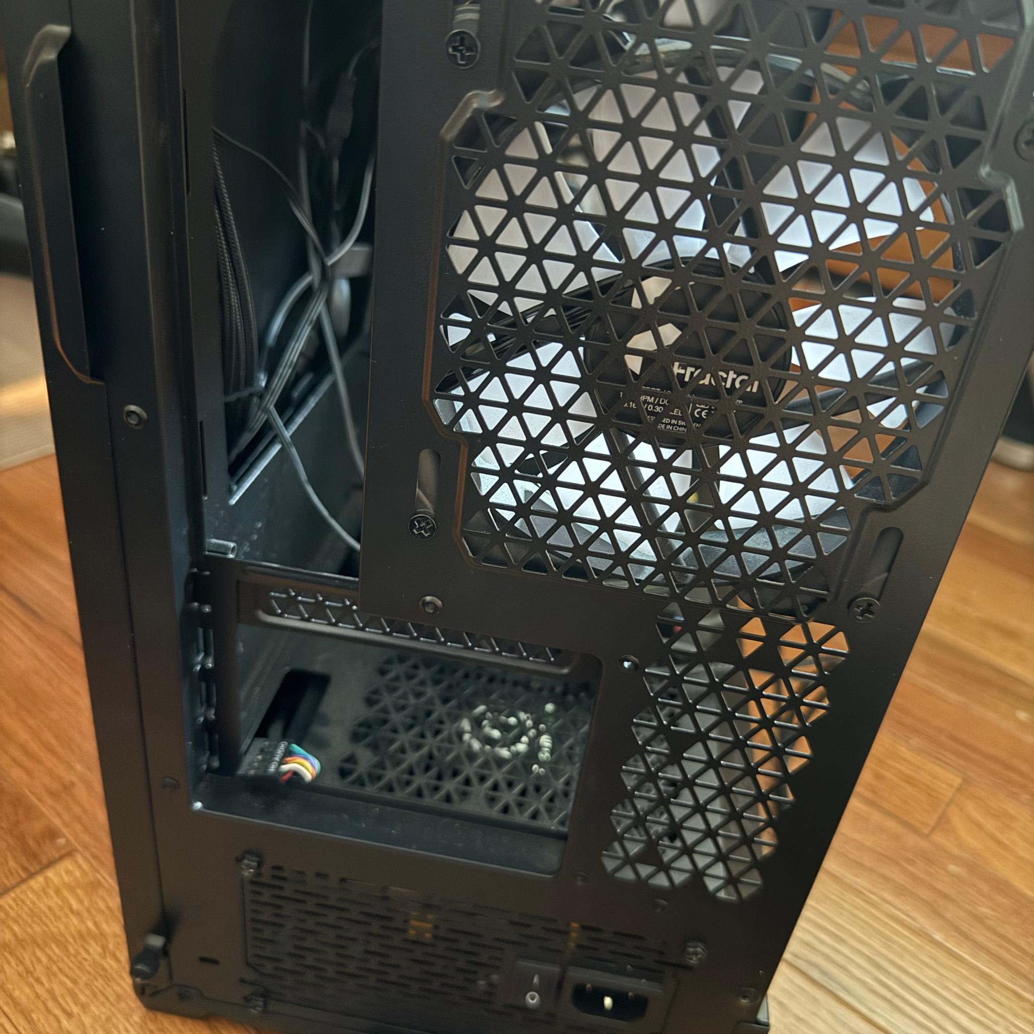 Premium High-Airflow PC Bundle: Fractal Pop Air Case + Thermaltake 80+ Gold 600W PSU + 5x RGB Fans