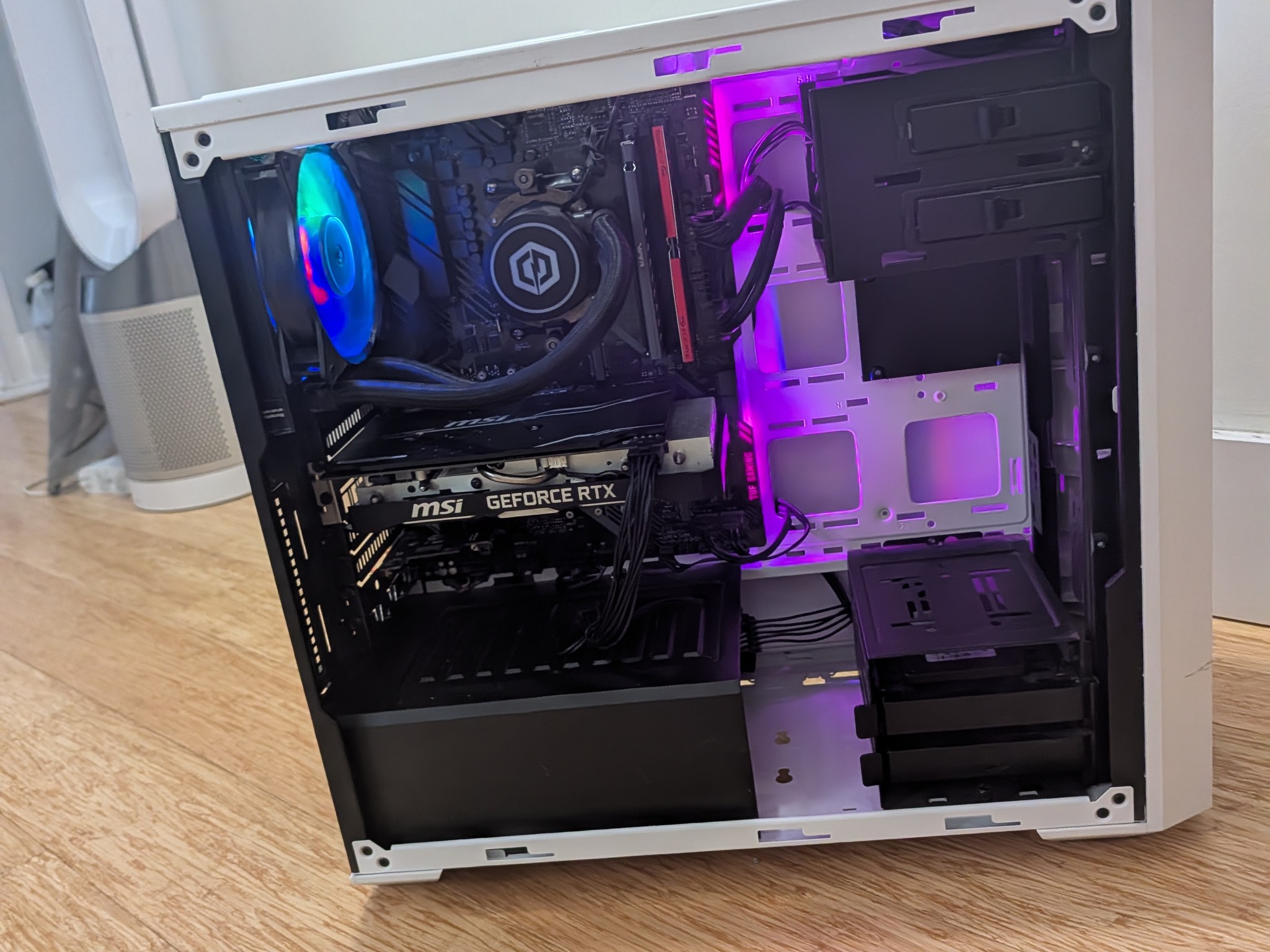 Custom CyberPower Gaming PC | RTX 2060 Super | Ryzen 5 3400G | 12GB | 256GB | X470 | AIO |