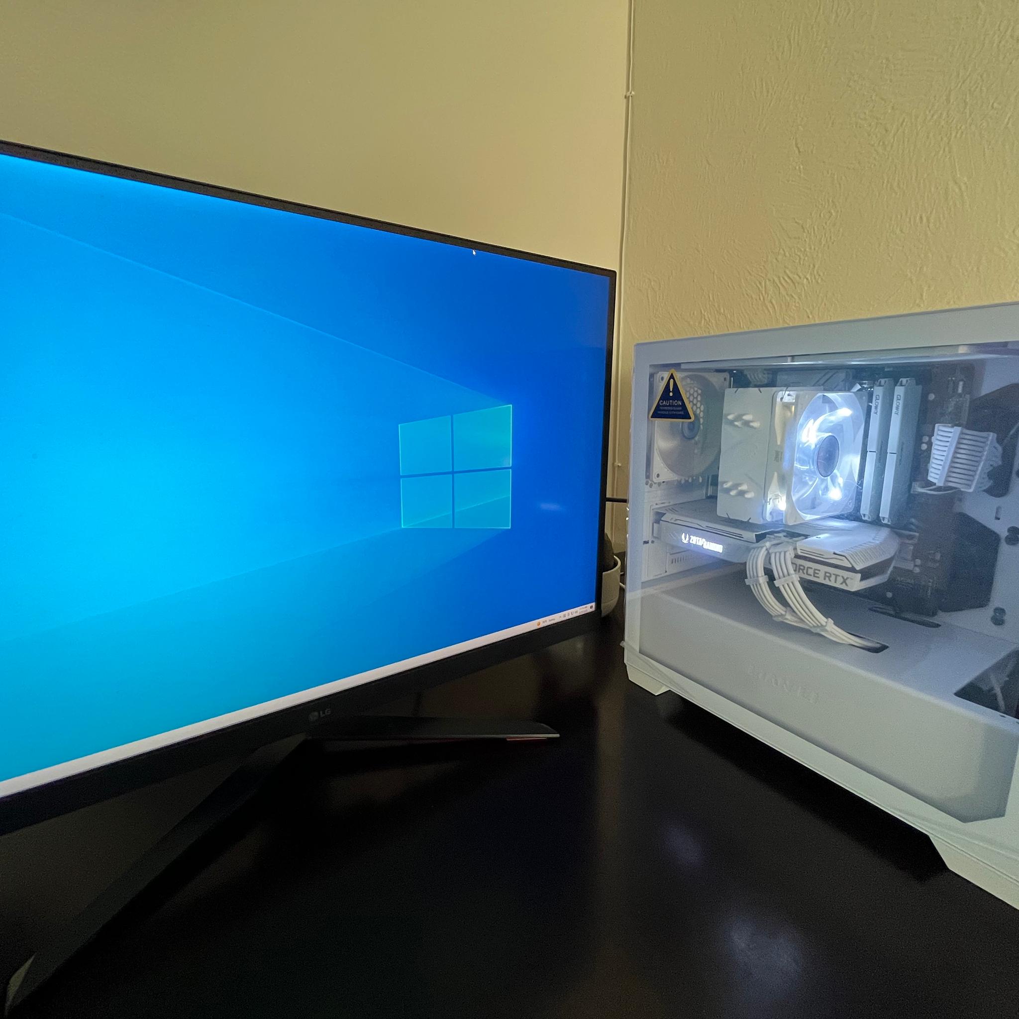 White-Out V3 Intel i5 11600K/RTX 3060 12GB
