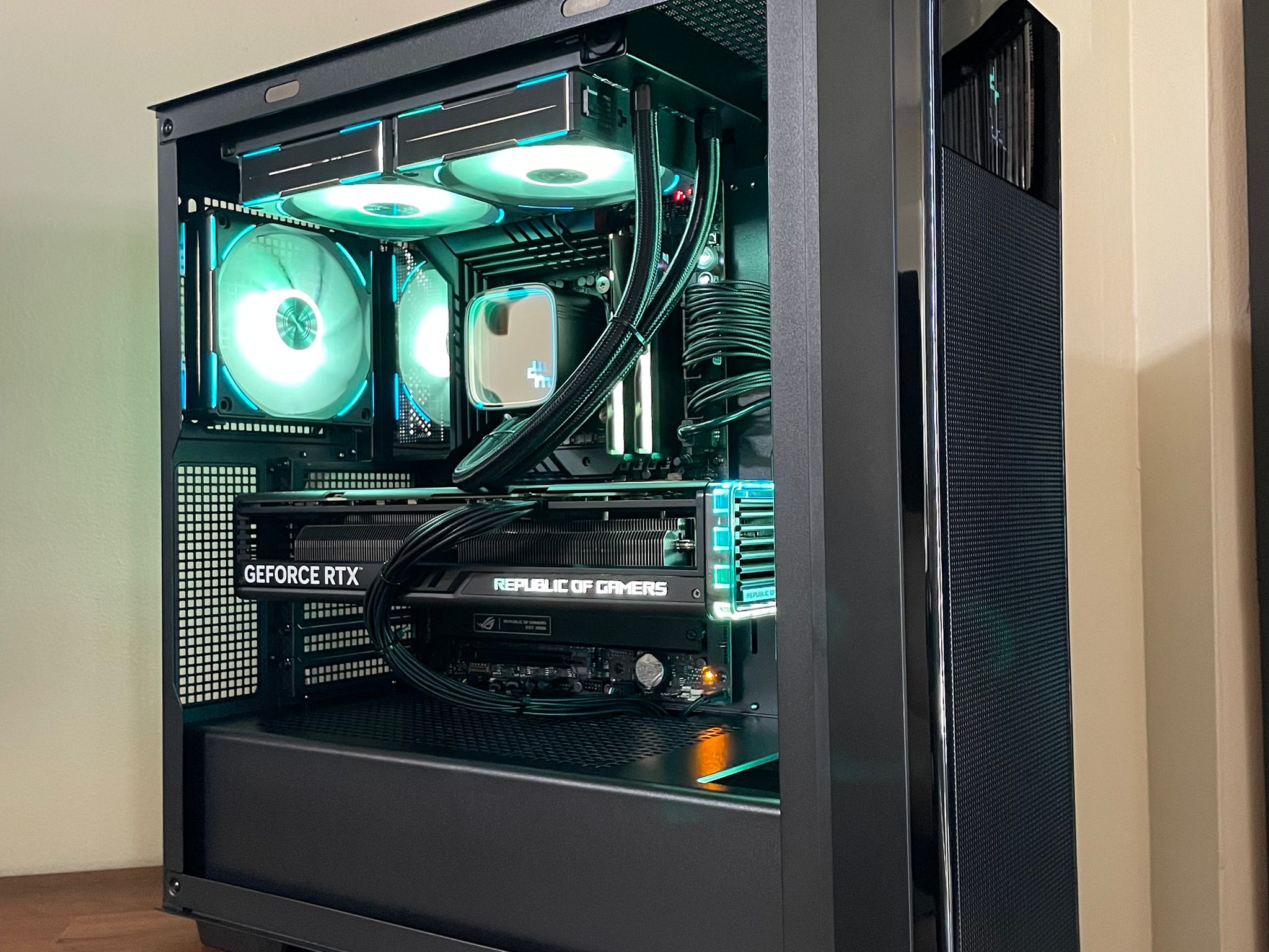 The Digital Hero | RTX 4070ti | i7 12700kf | 32GB DDR5