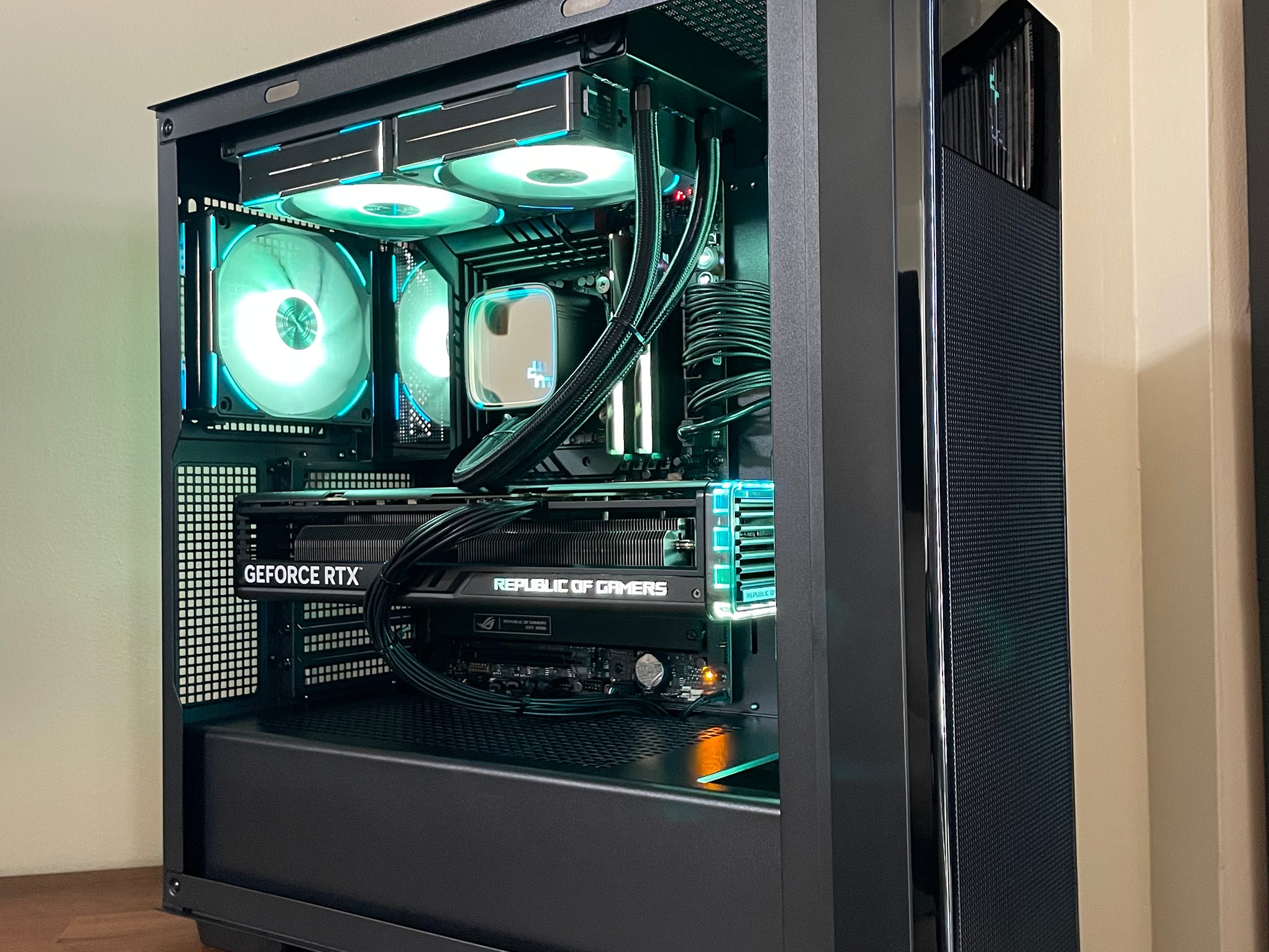 The Digital Hero | RTX 4070ti | i7 12700kf | 32GB DDR5