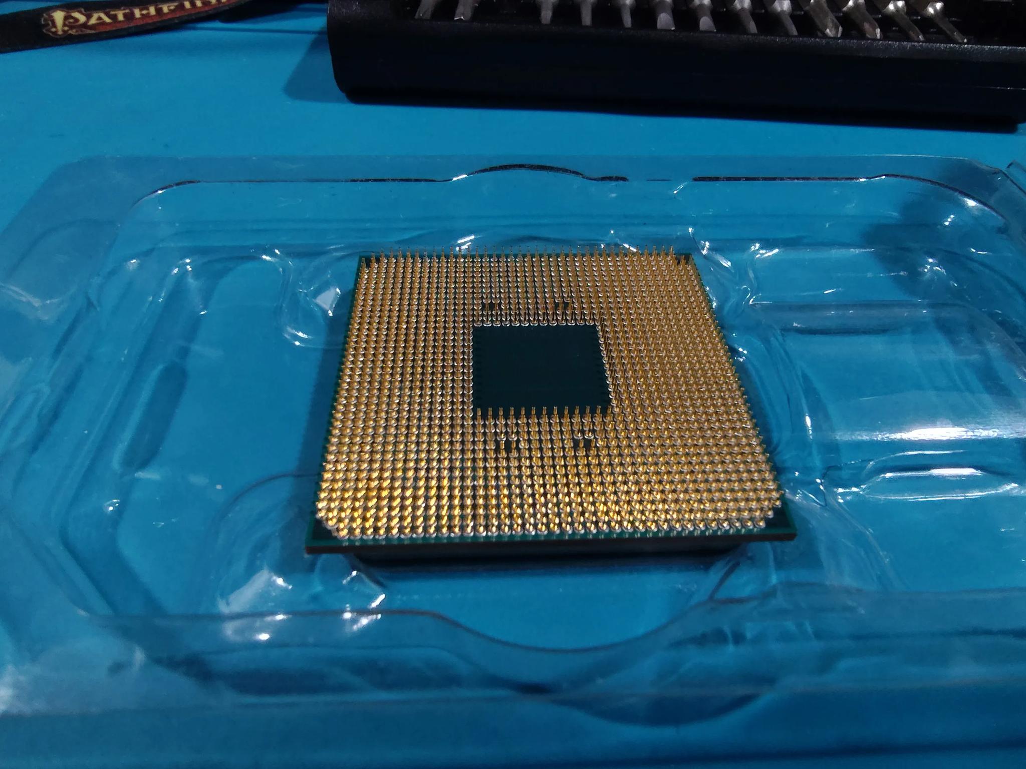 AMD Ryzen 5 3600 loose no cooler