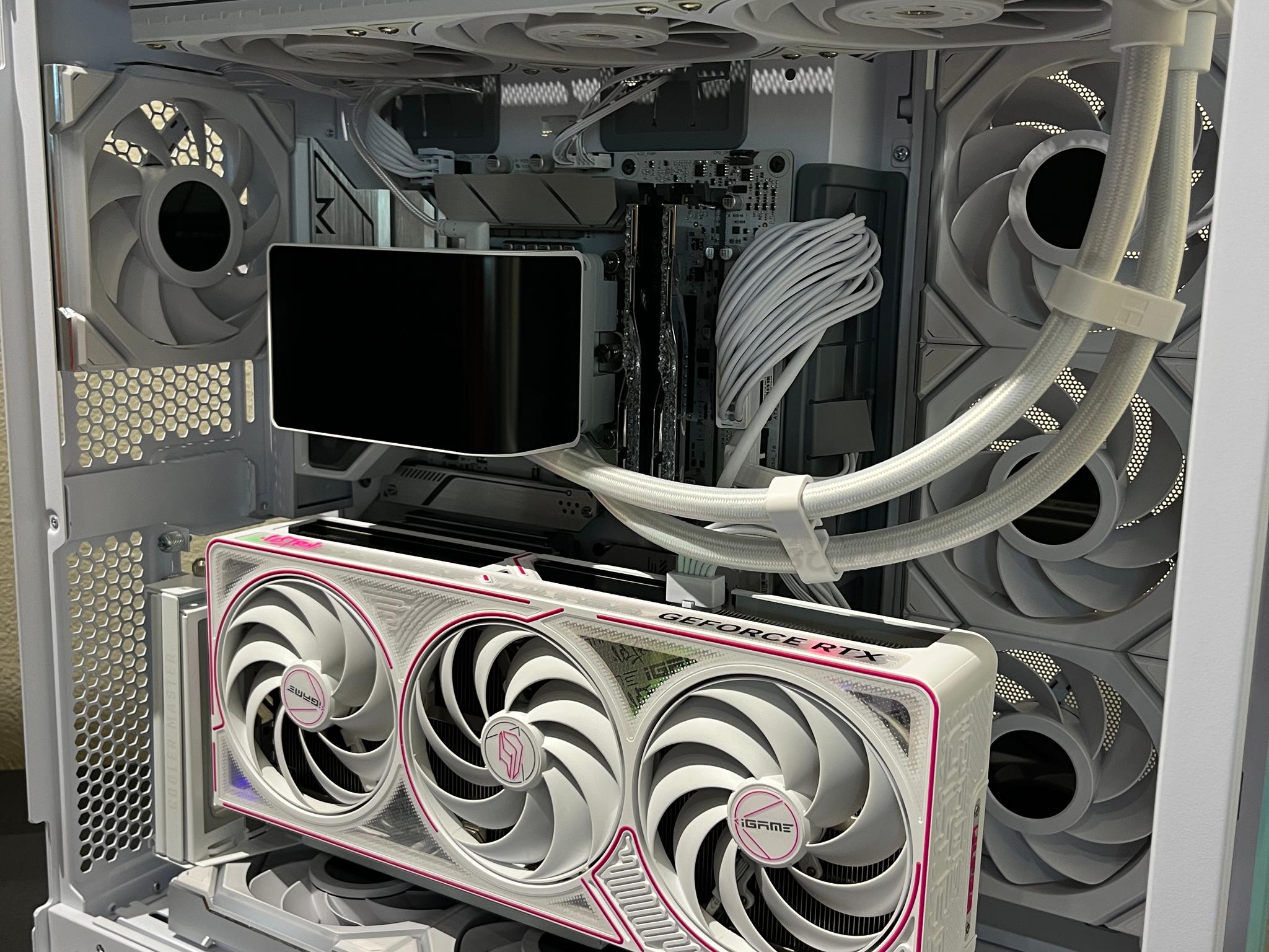 ALL WHITE GAMING PC Foreign 5080/ 64Gb DDR5/ I9 14900K/ 1200 PSU