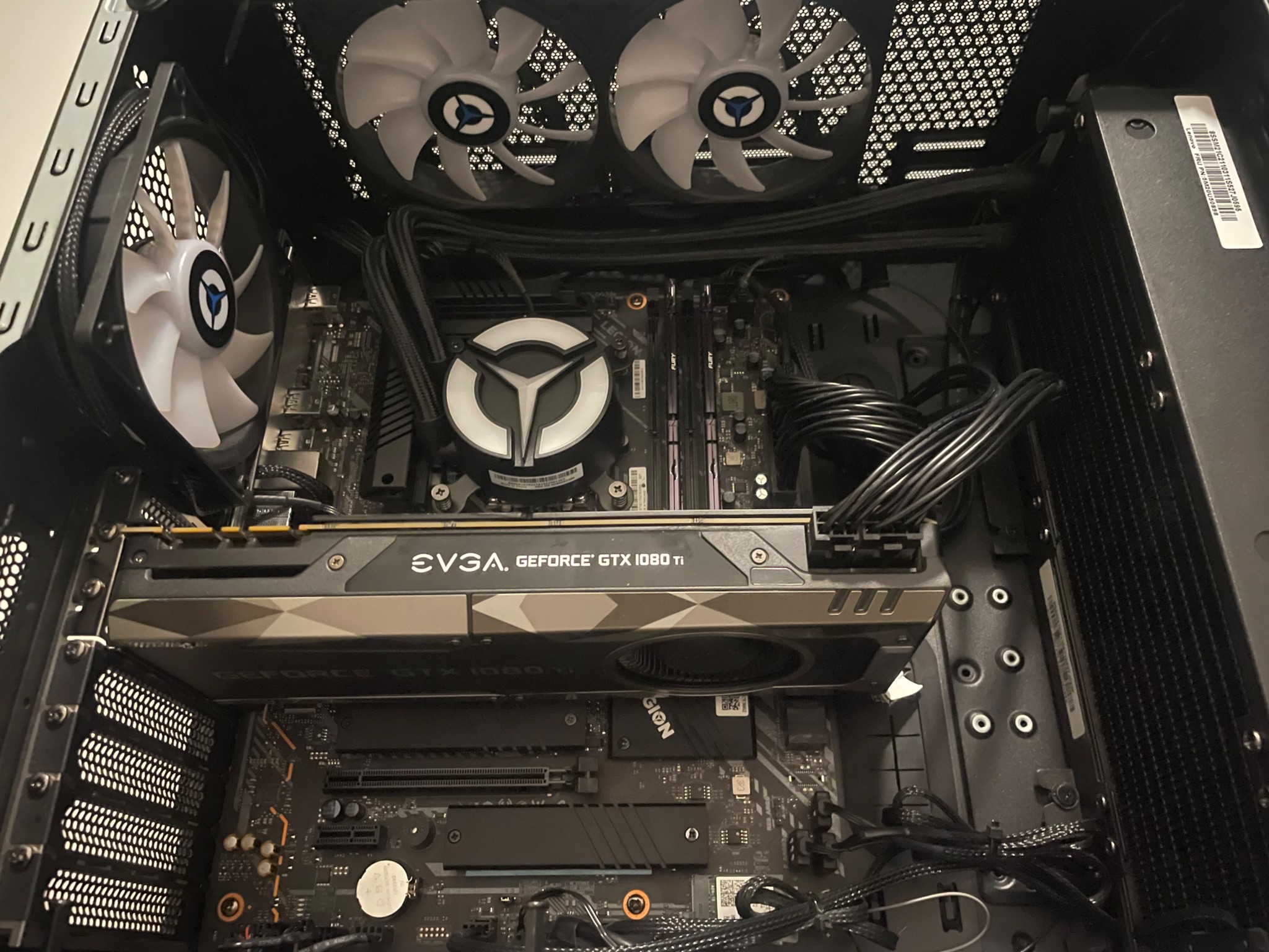 I5 12400F EVGA 1080ti 11gb