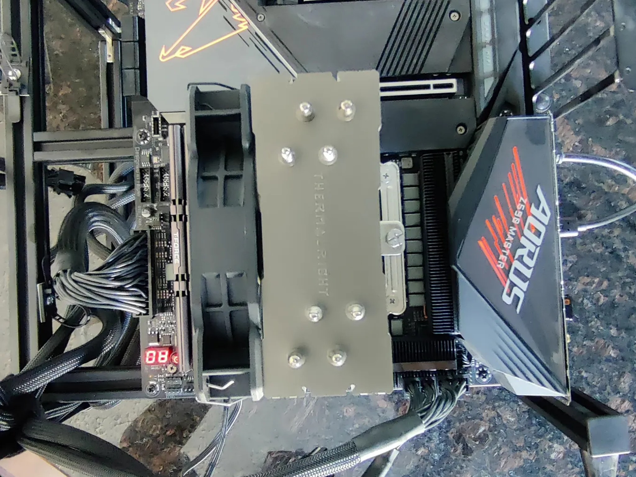Gigabyte Z590 master Combo