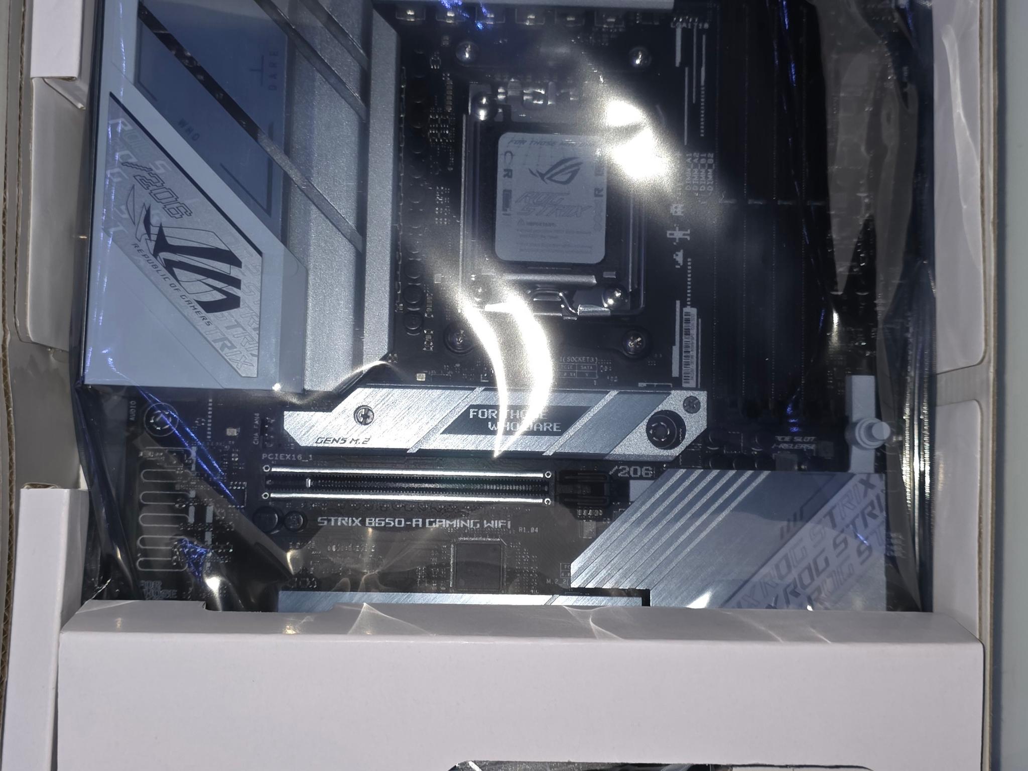ASUS ROG STRIX B650-A GAMING WIFI - Image 4
