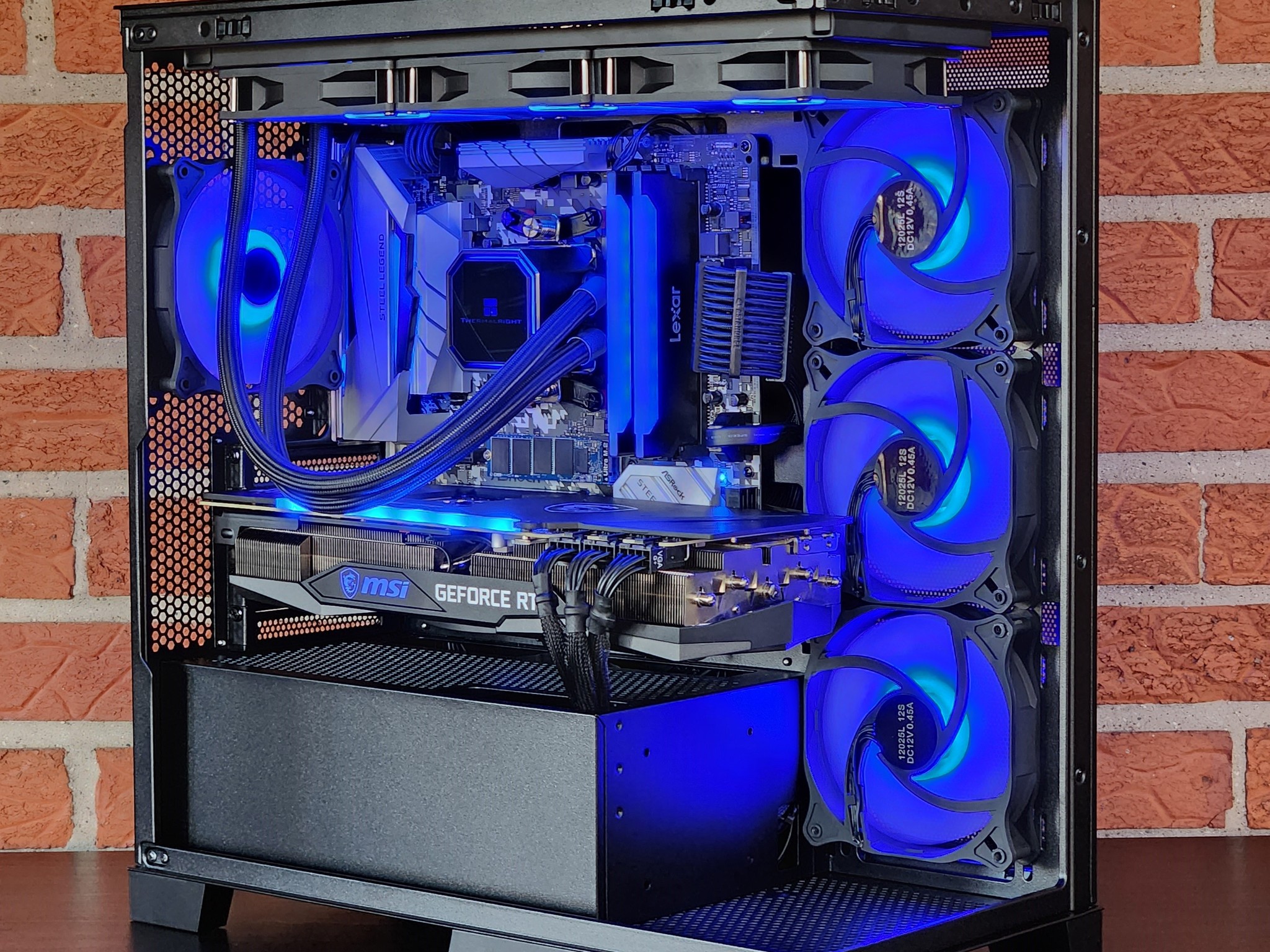 RTX 3080 // RYZEN 7 5700X // 360MM AIO // 16GB RAM // 1TB SSD