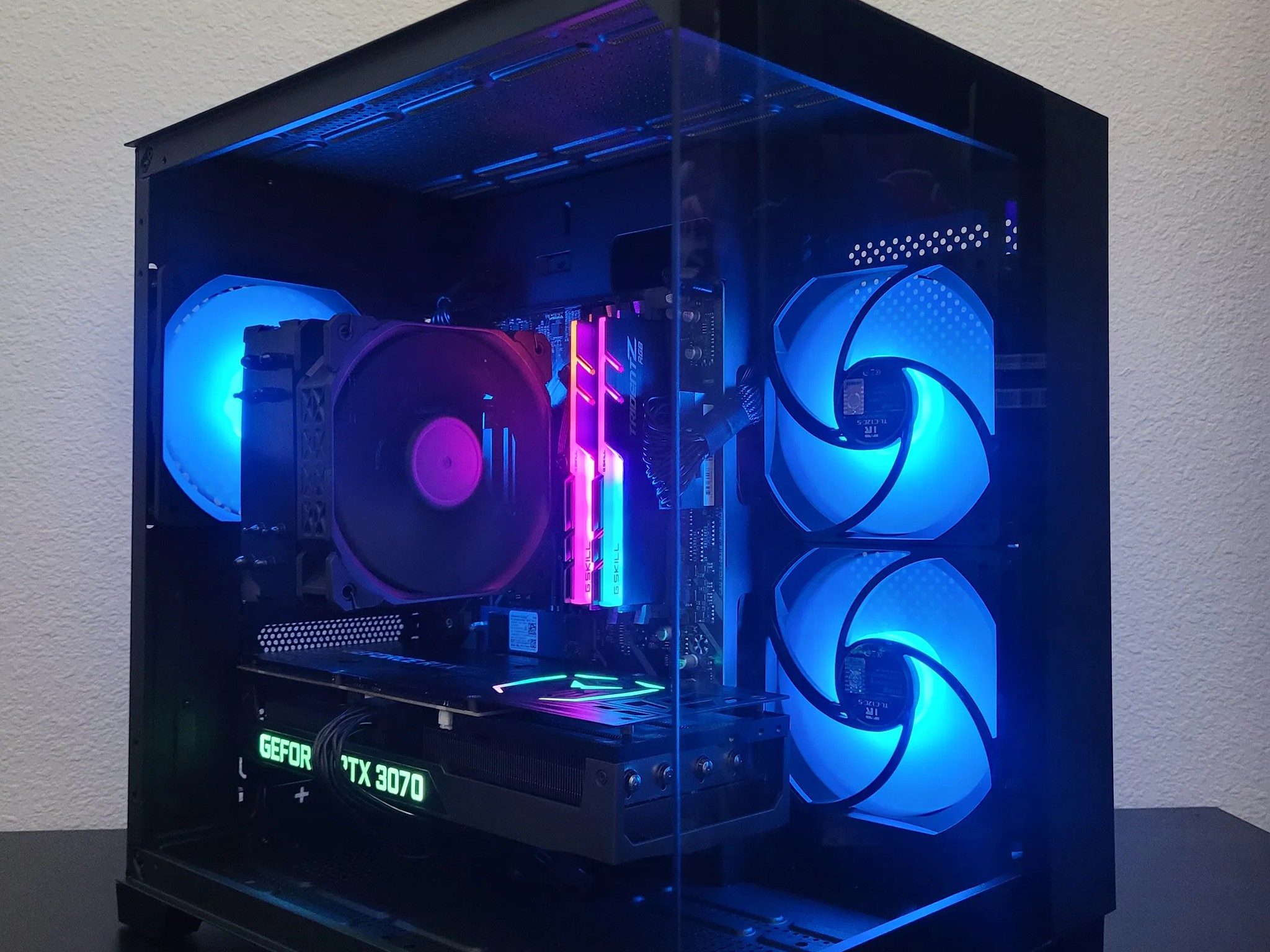 💣 TANK 💣 // Ryzen 7 5700x // RTX 3070 // 32GB DDR4 // 1TB NVME // WIFI + BT