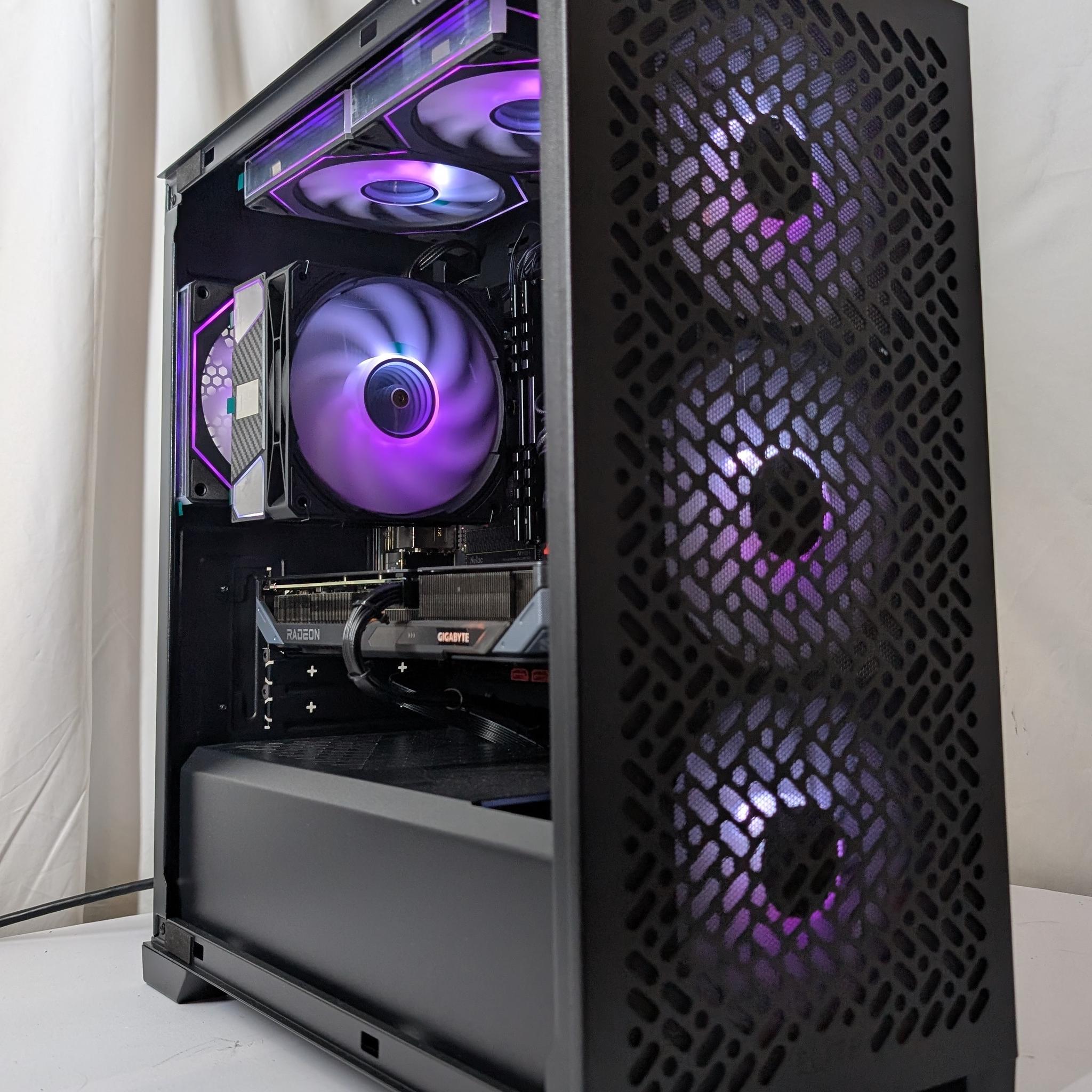 RX 9060XT | RYZEN 5 3600 | 16GB DDR4 | 1TB NVME | 650W