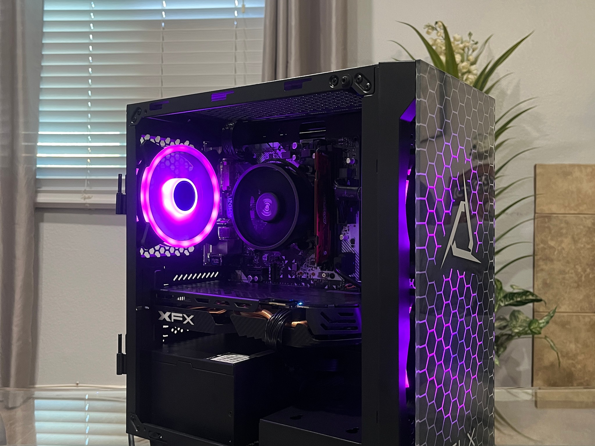 RX 580 8GB, Ryzen 7 1700, 8GB RAM | Black RGB Gaming Computer/PC