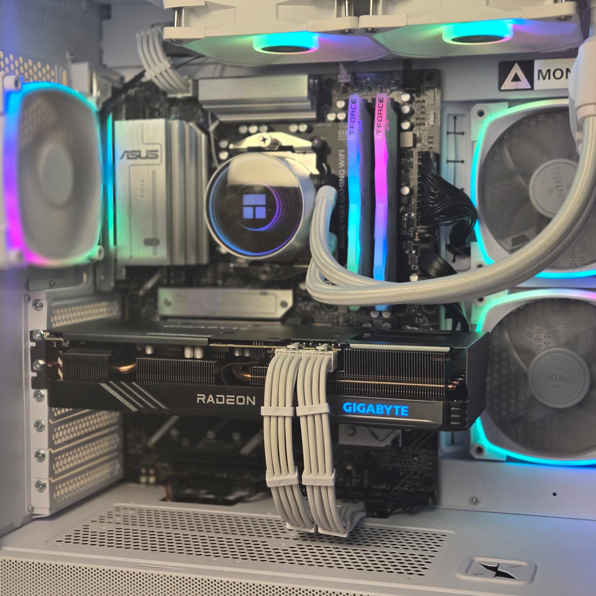 RX 7600 XT 16gb | Ryzen 5 7600X | 32gb DDR5 | 1tb Storage