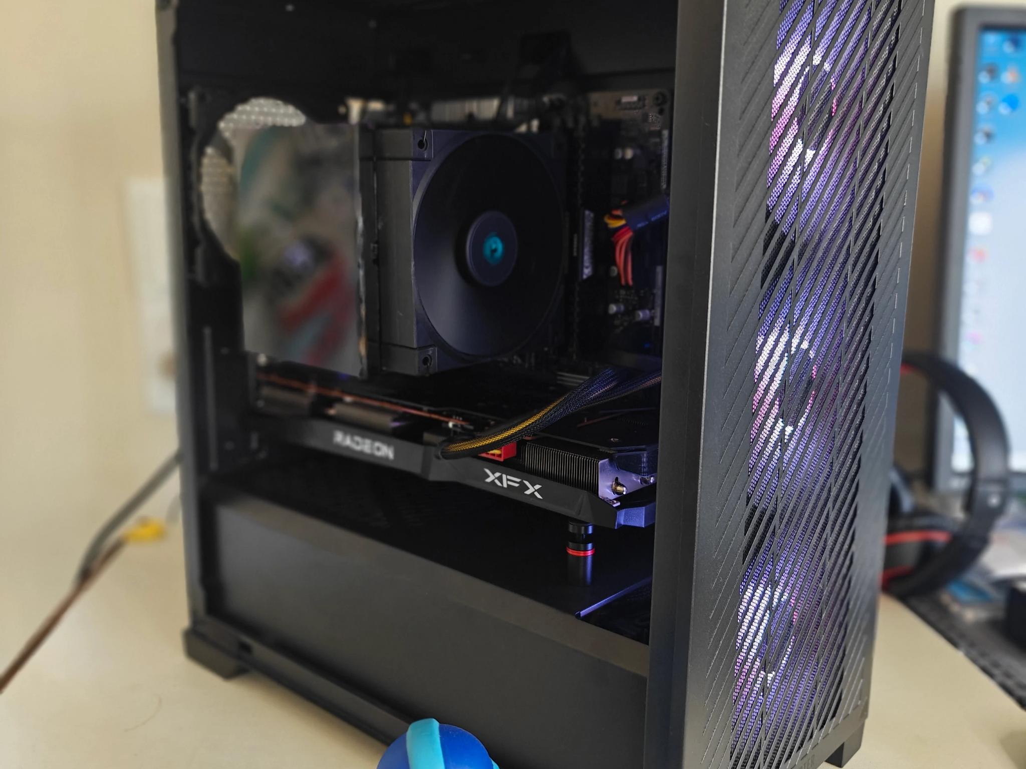 🩻📓 Solid and Chonky | Ryzen 5600X | Radeon RX6700XT | 2TB NVMe SSD | 32 GB DDR4