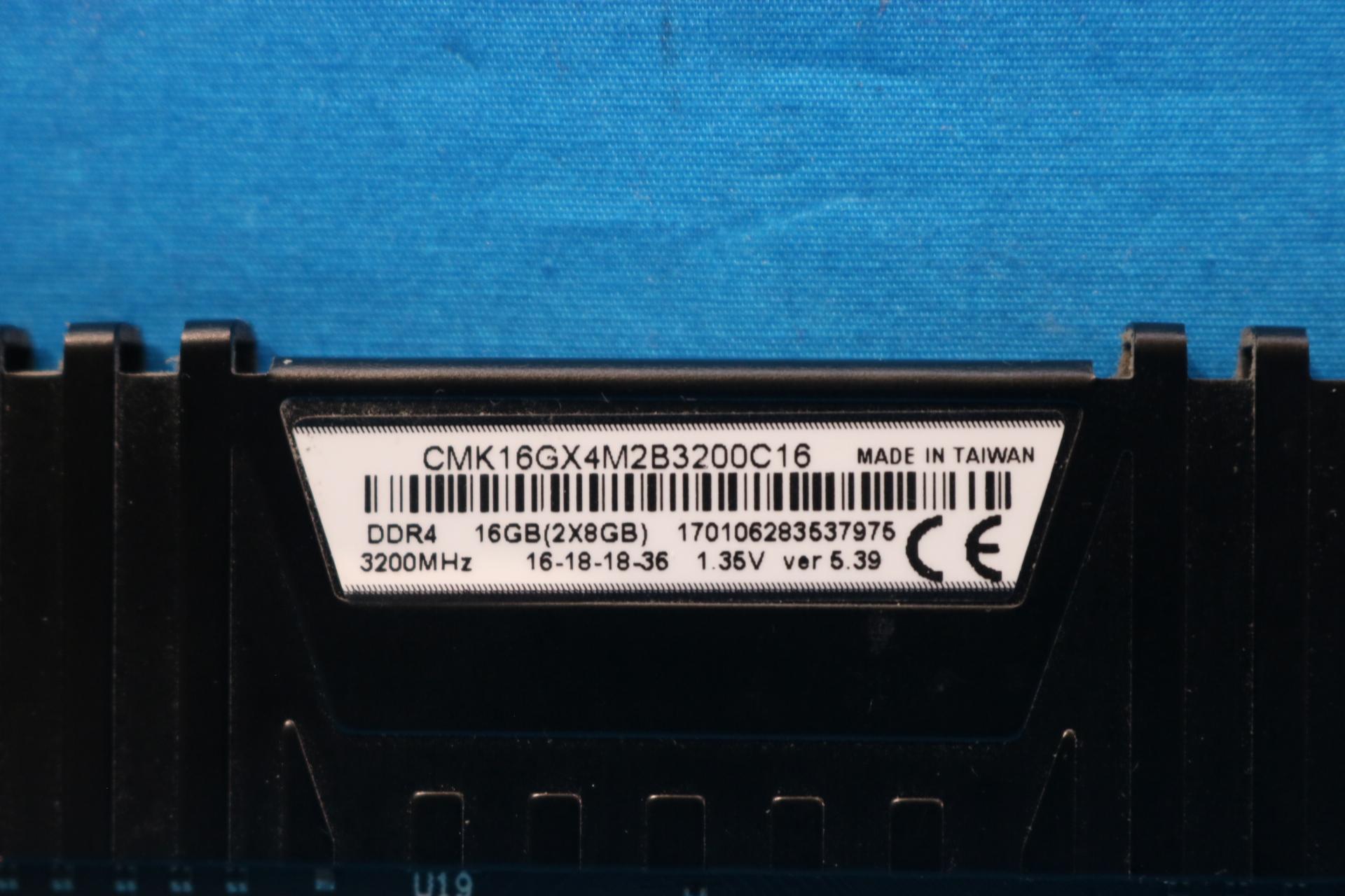 Corsair Vengeance LPX 16GB (2x8GB) DDR4 3200MHz 1.35V CL16 Desktop RAM Kit CMK16GX4M2B3200C16