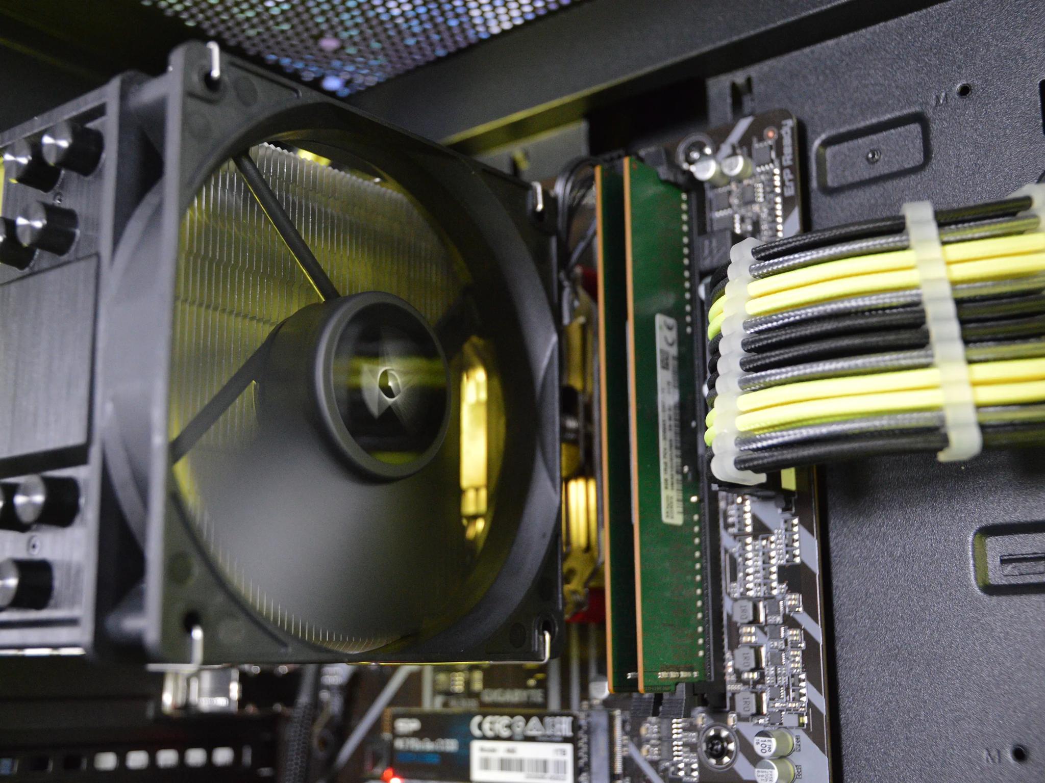 🐝 🐝 | GTX 1660 Ti 6GB | RYZEN 5 3600 | 16GB DDR4 RAM | 1TB NVME SSD | Bee Sting 2.0 |