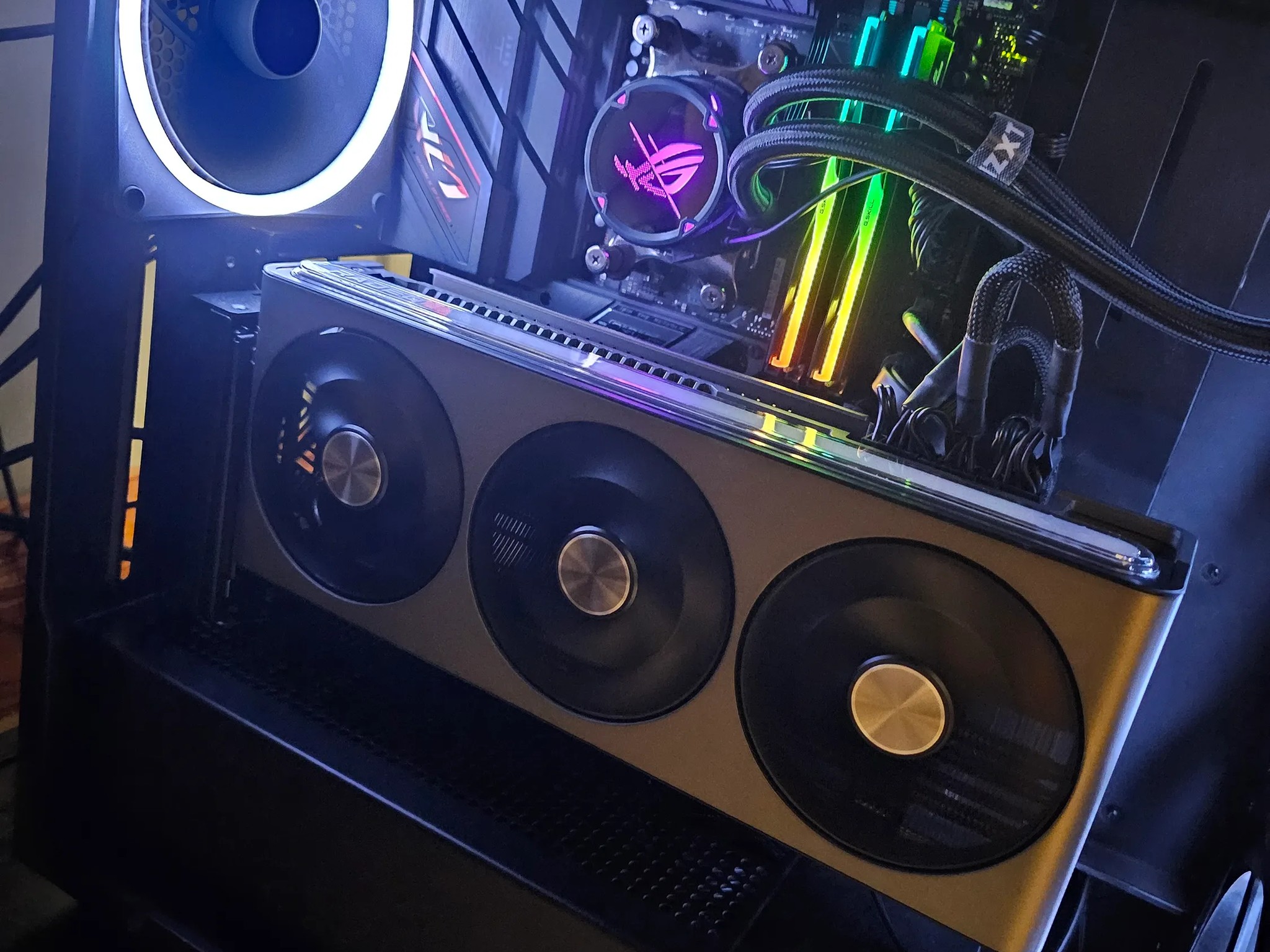 RGB GAMING PC - 7900XTX + 7800X3D