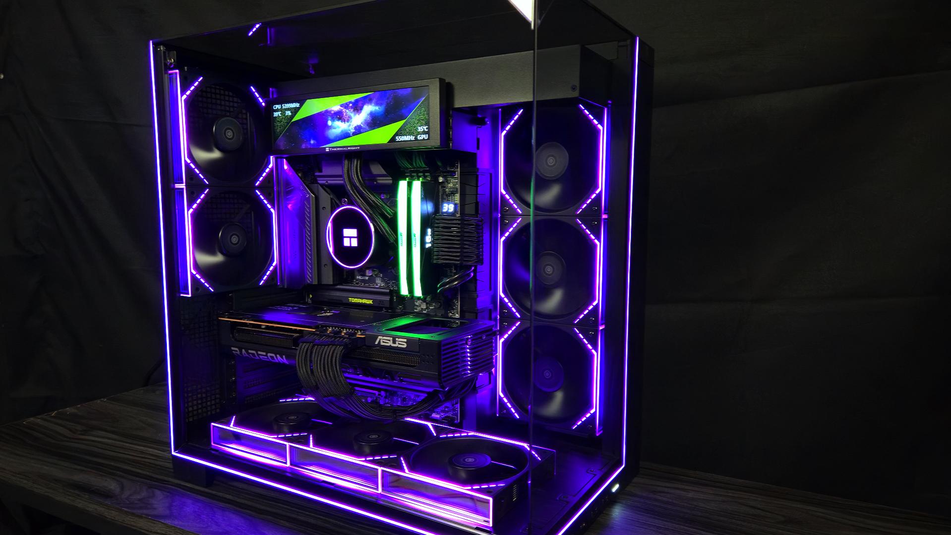 9070 XT OC - Intel Core Ultra 7 270K Plus - 32GB DDR5 6000 - 2TB NVMe - 16:9 Customizable Screen