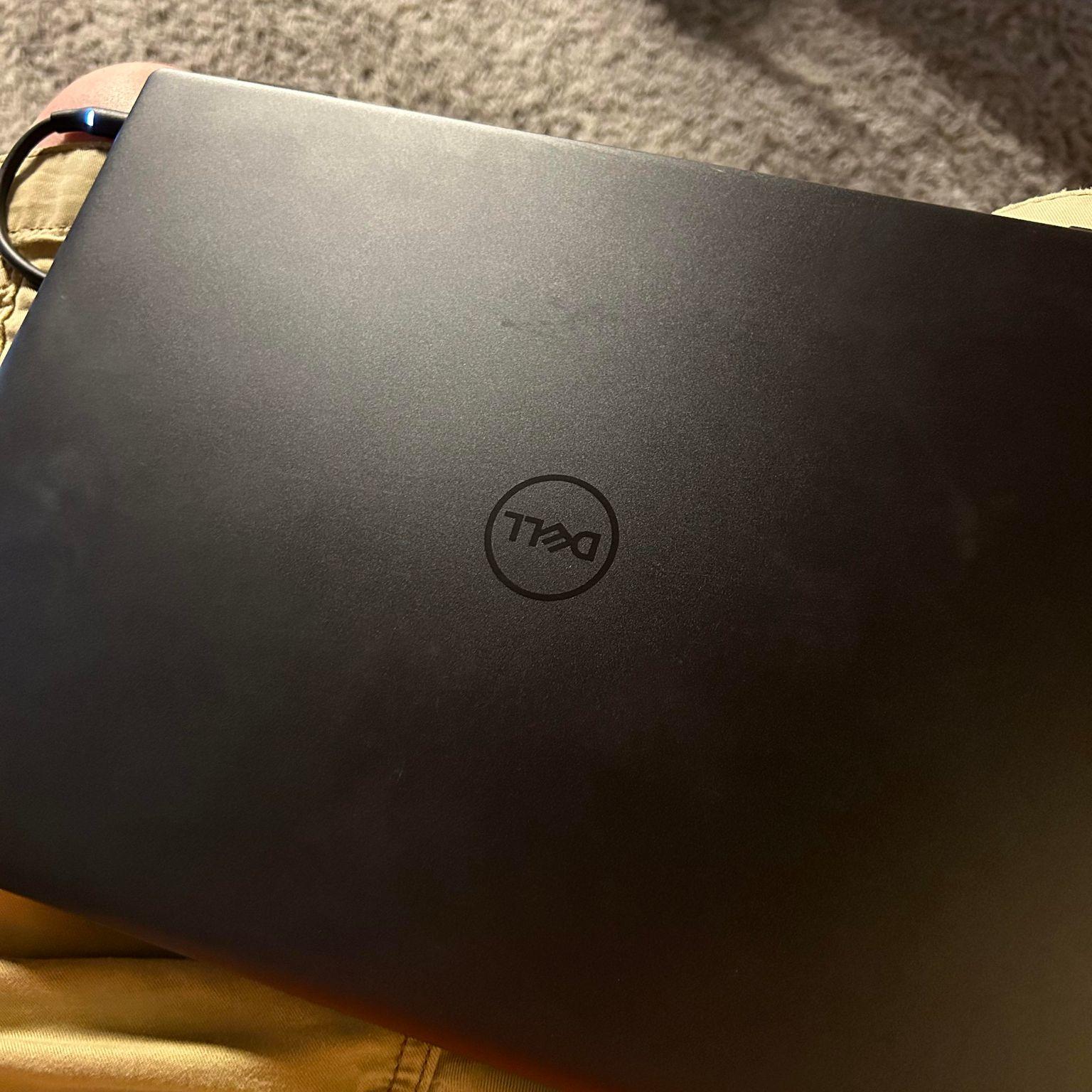 Like new UPGRADED Dell Vostro 7620