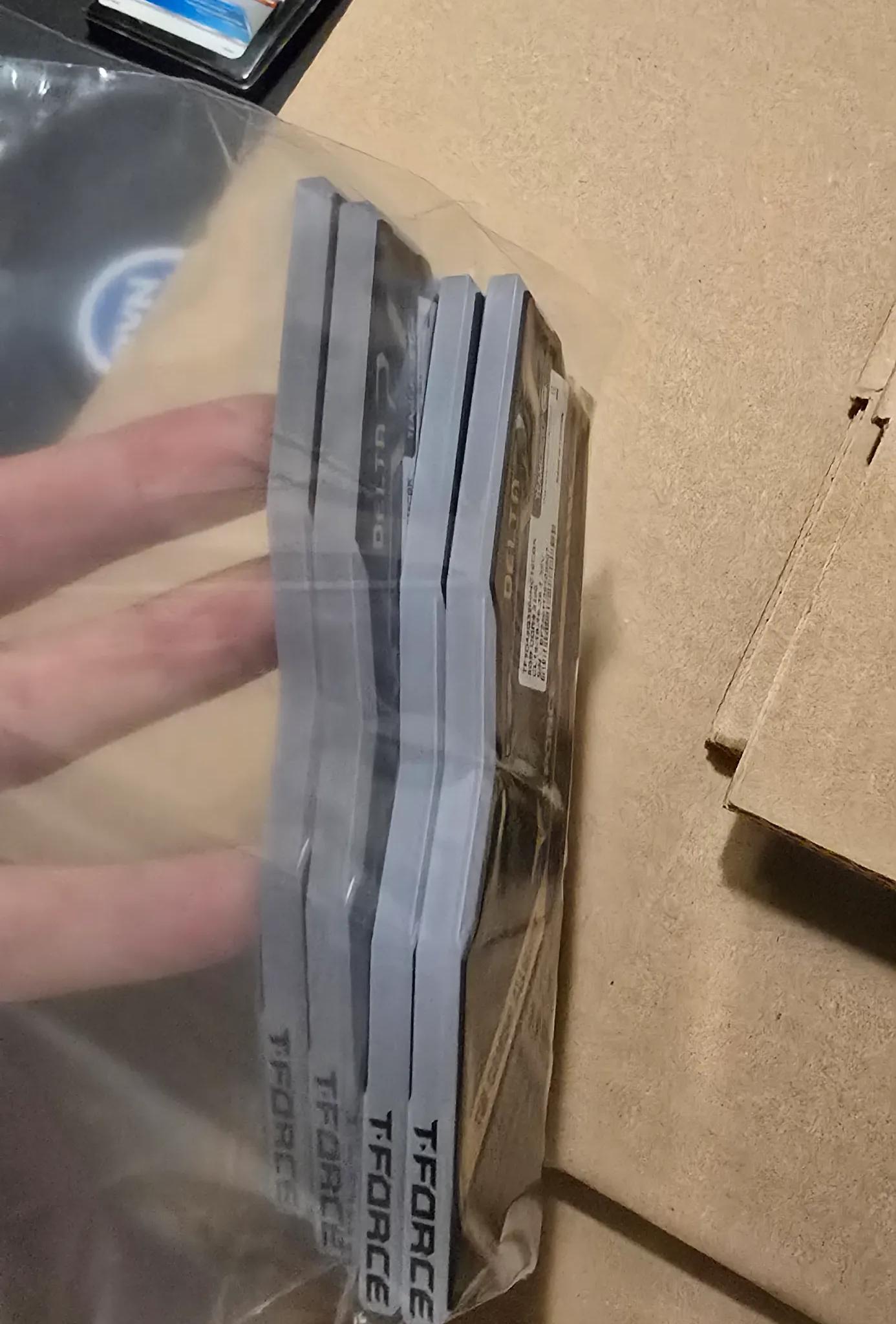 Asus tuf t-force delta r ram