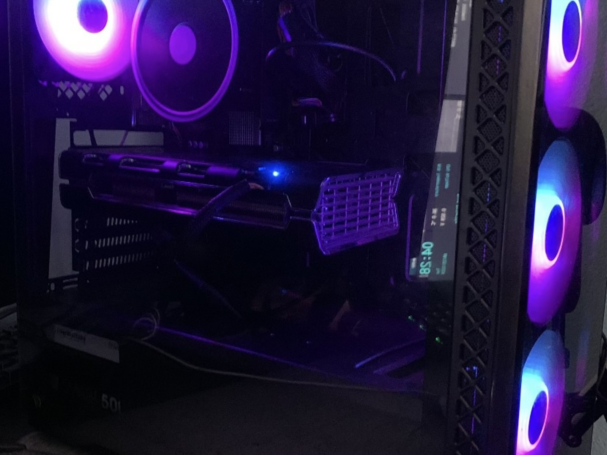 Rx 5600xt, i3 12100f, h610 motherboard, 500w psu, 16gb ddr4 : Desktop Gaming PC