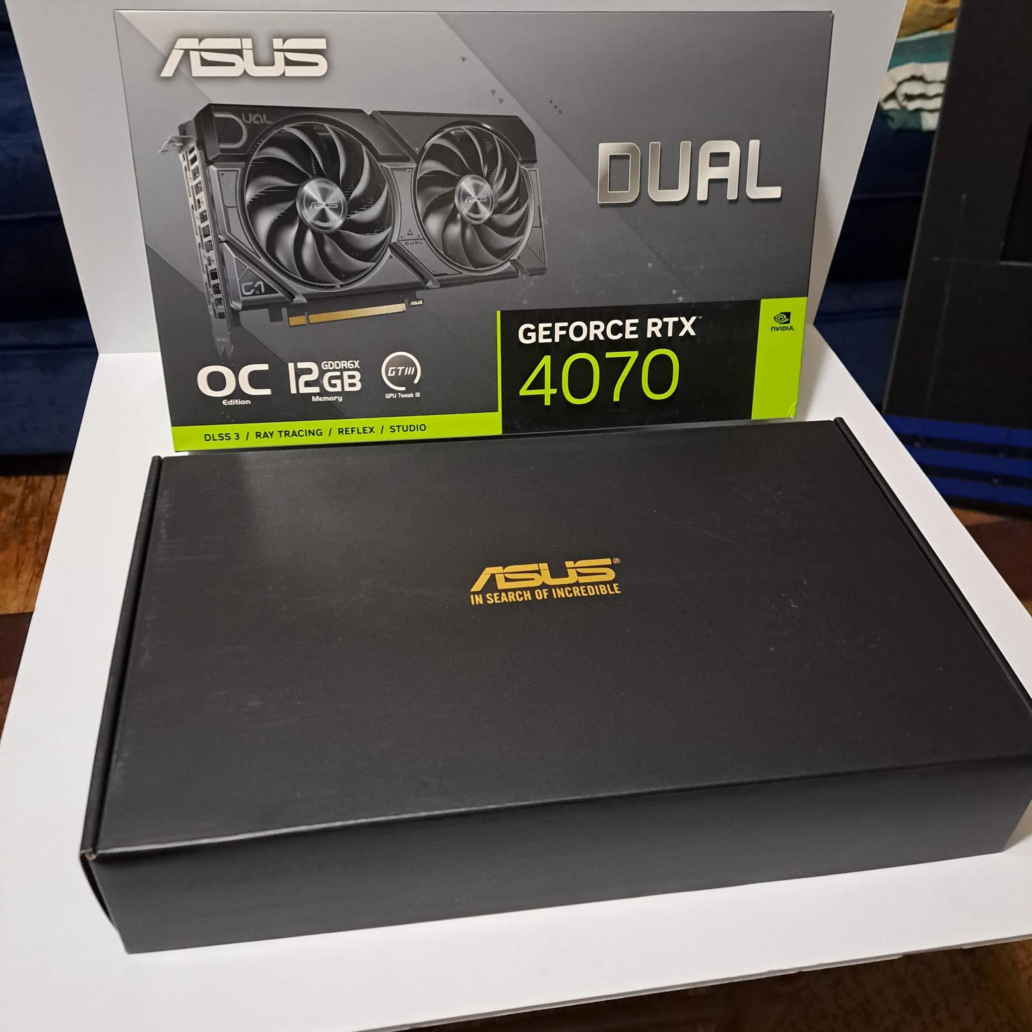 Asus Dual GeForce RTX 4070 OC EVO GPU