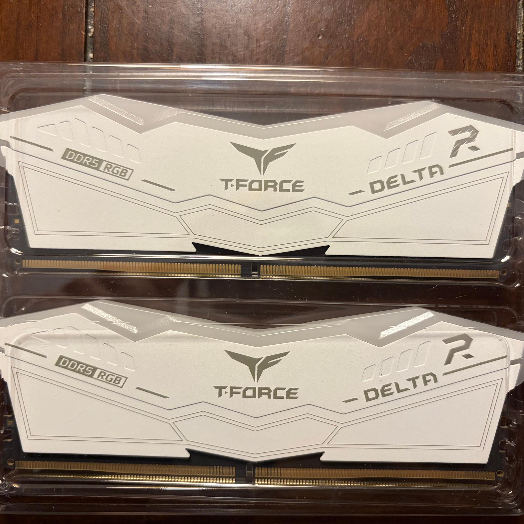 TEAMGROUP T-Force Delta RGB DDR5 Ram 32GB (2x16GB) 6000MHz PC5-48000 CL30