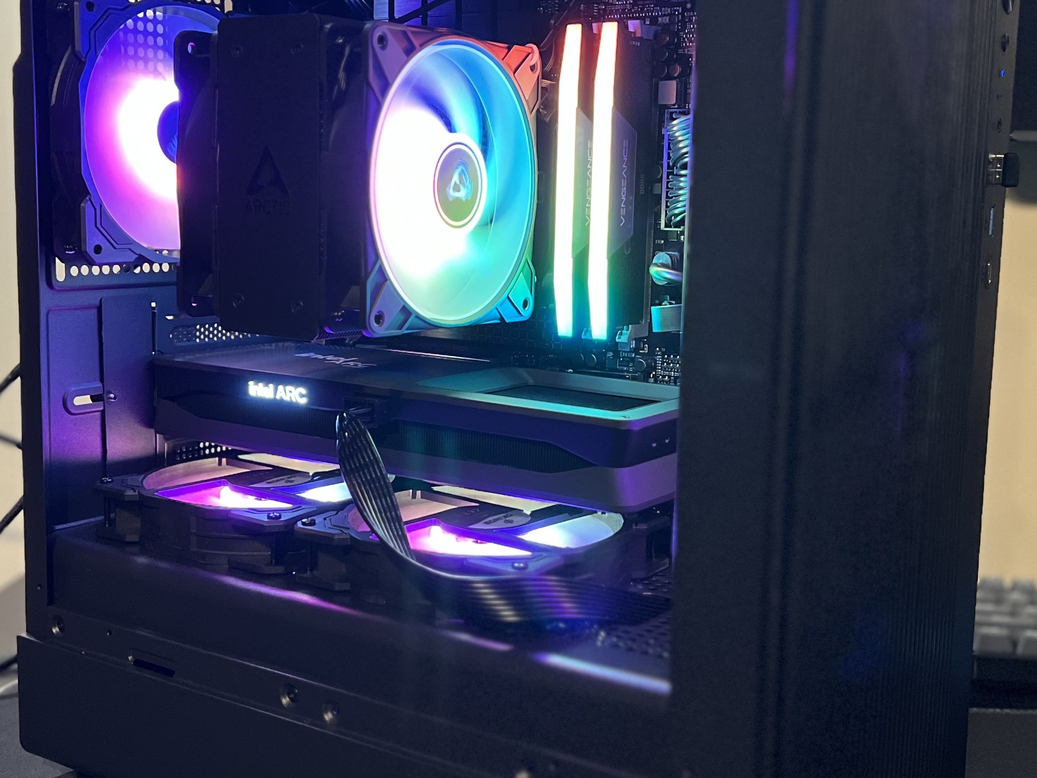 Team blue 💙 2.0 Ryzen 5 7600x 1.5 TB SSD 32GB DDR5 Intel ARC B580 ARGB fans. ALL NEW parts!